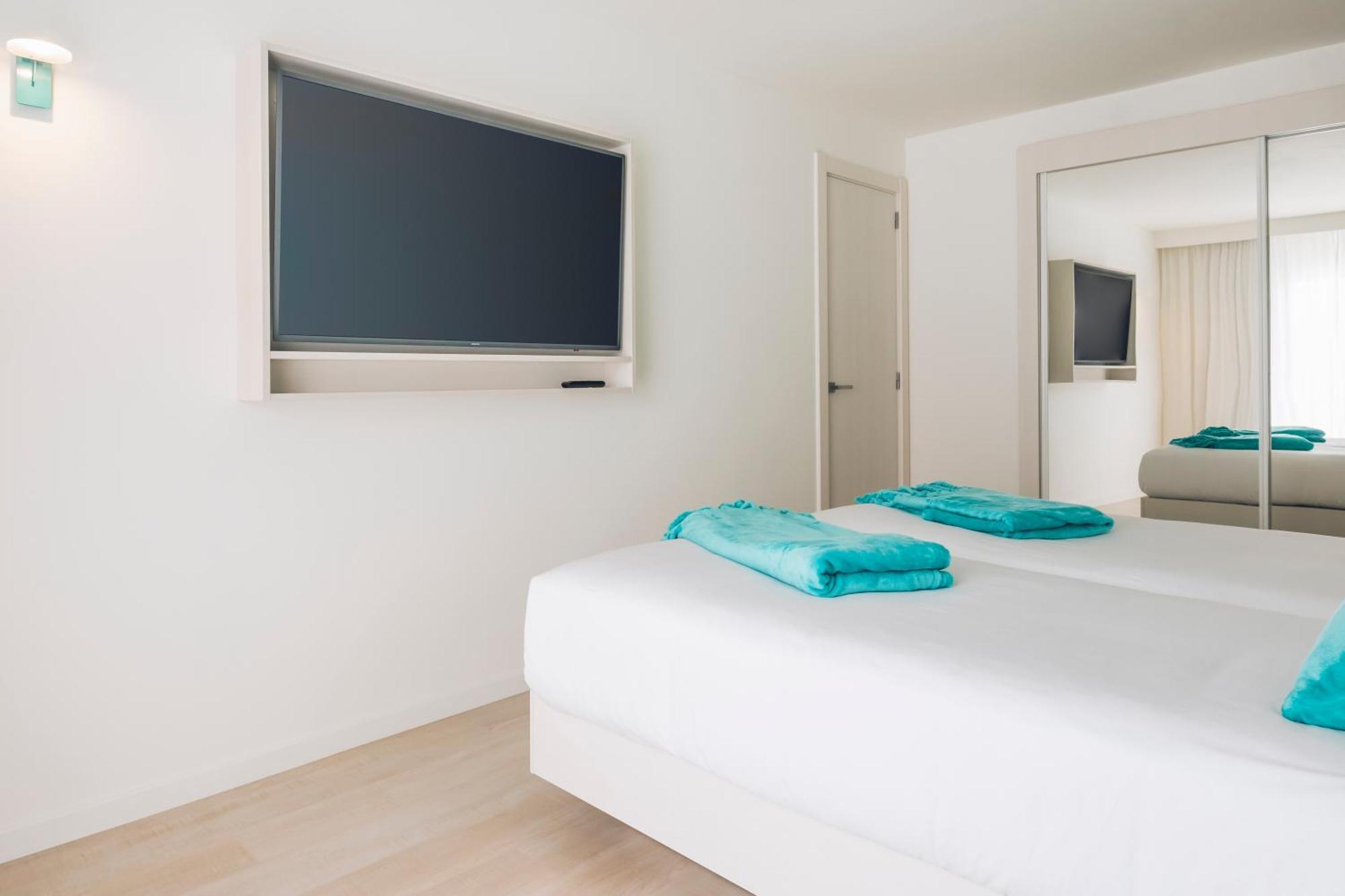 Double Room,1303296388:JPEG