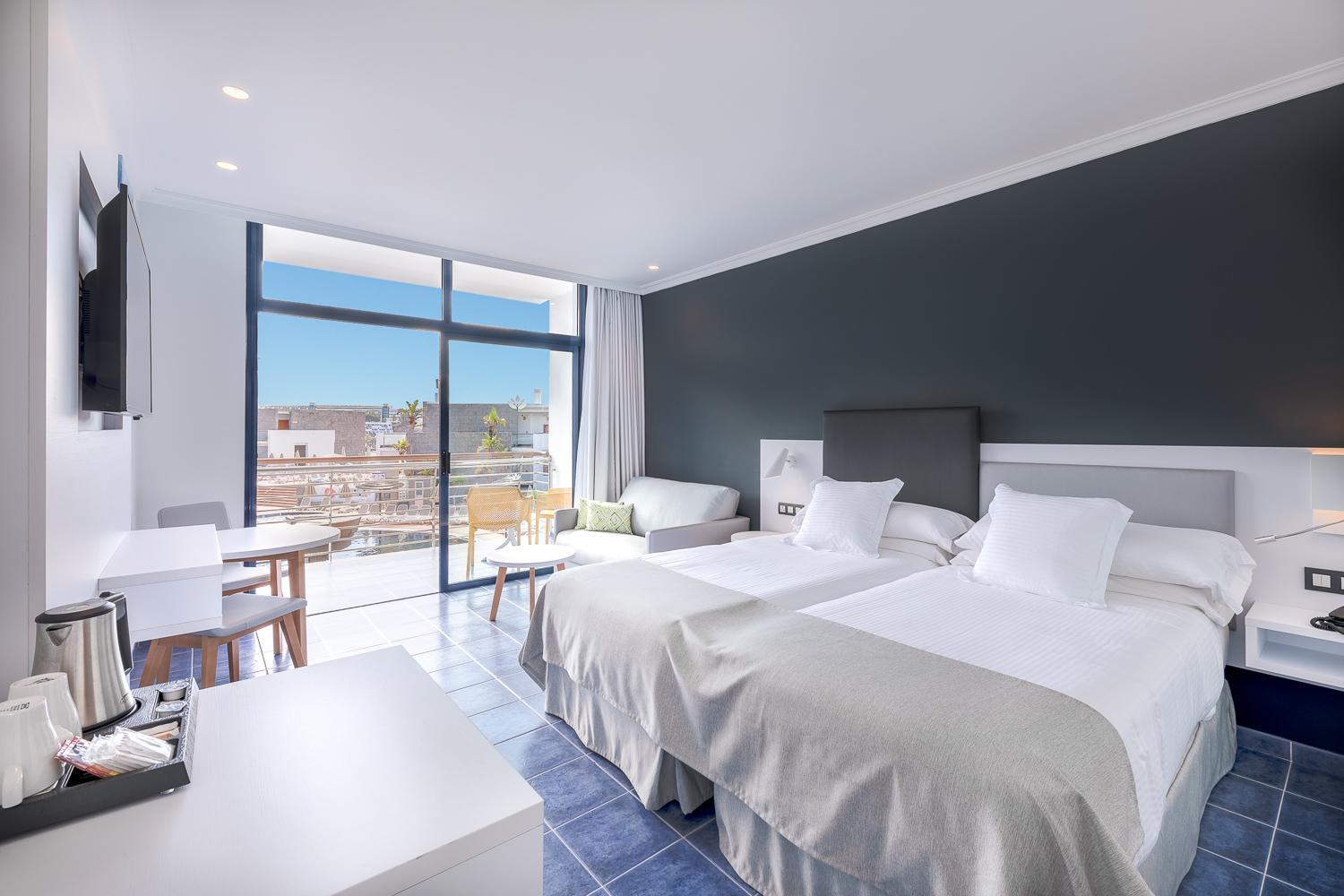 Chambre Double - Vue sur Piscine