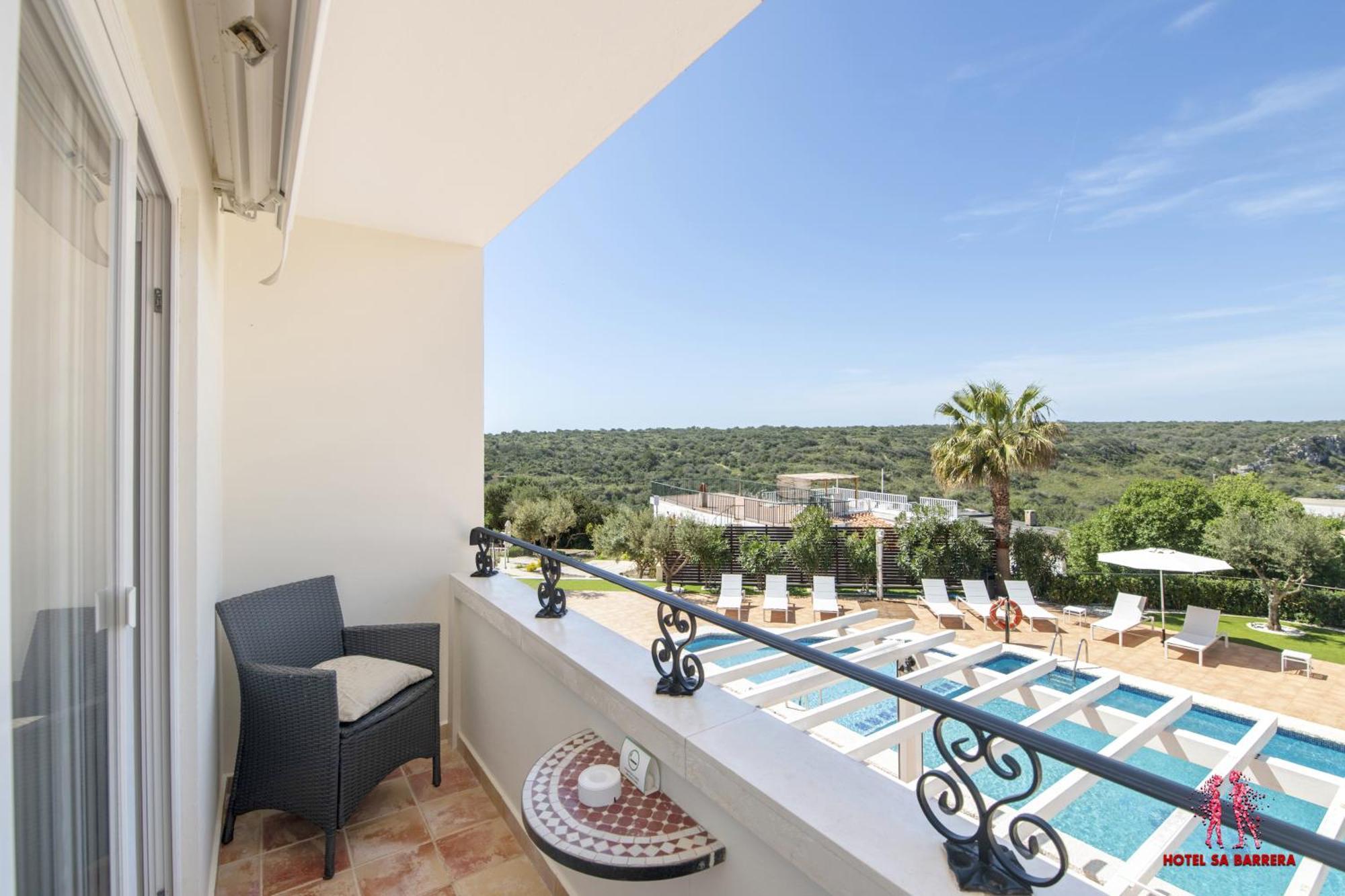 Habitación Doble Superior con vistas a la piscina - 1 o 2 camas
