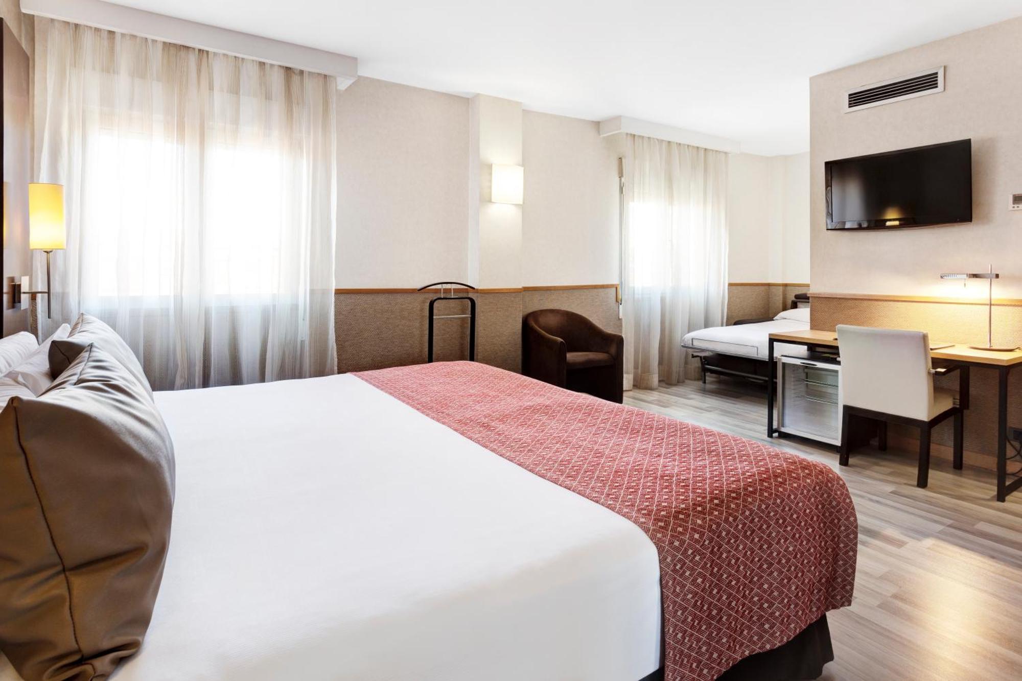 Quarto Triplo (3 Adultos)