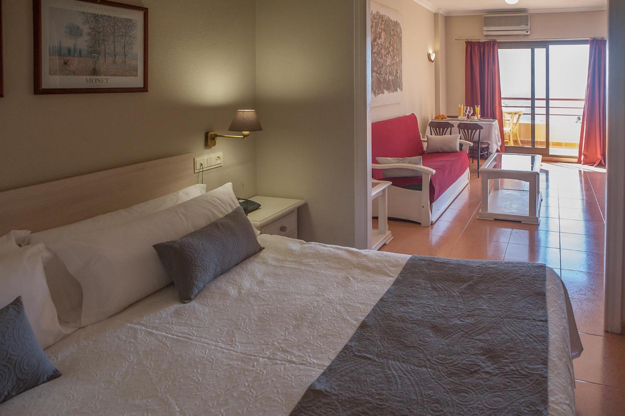 Apartment with Sea View (3 Adults),1272871777:JPEG