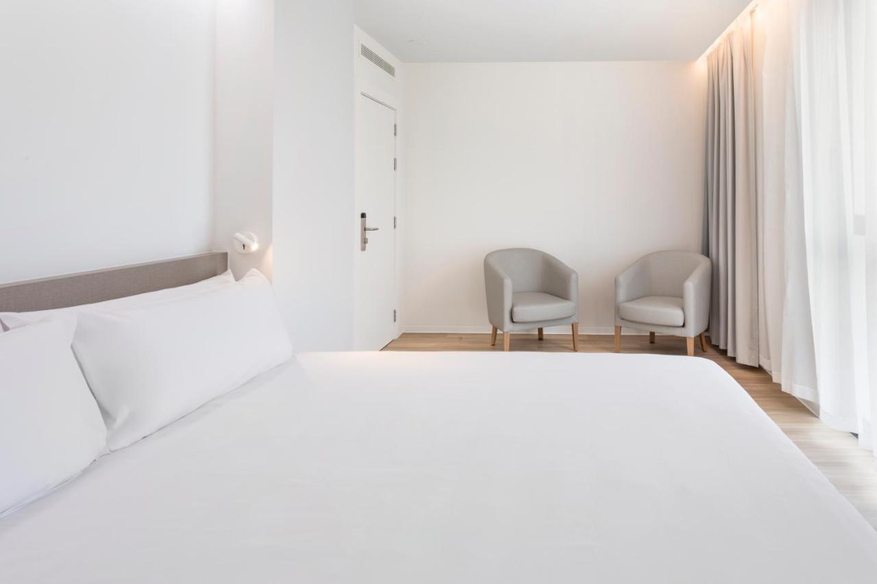 Deluxe Room,1273108411:JPEG