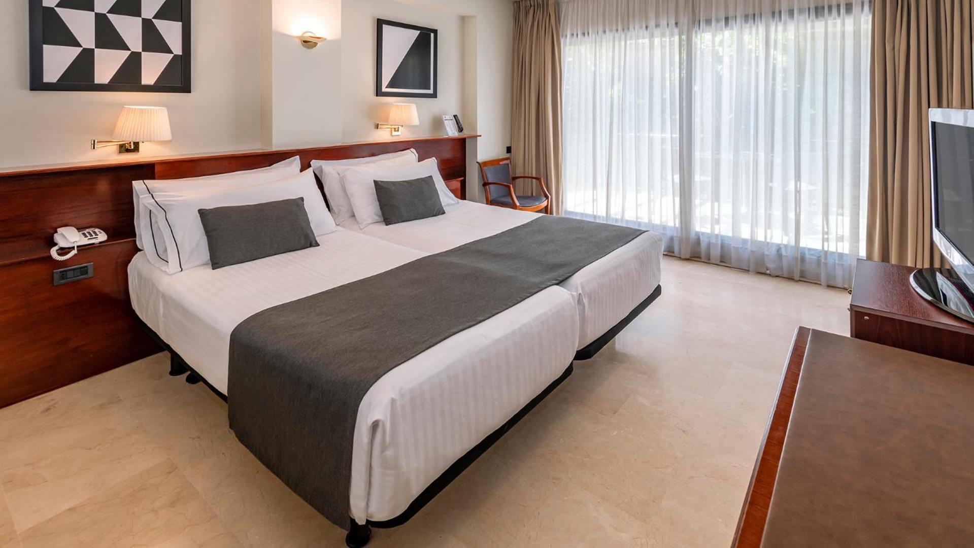 Double or Twin Room,1137546277:JPEG