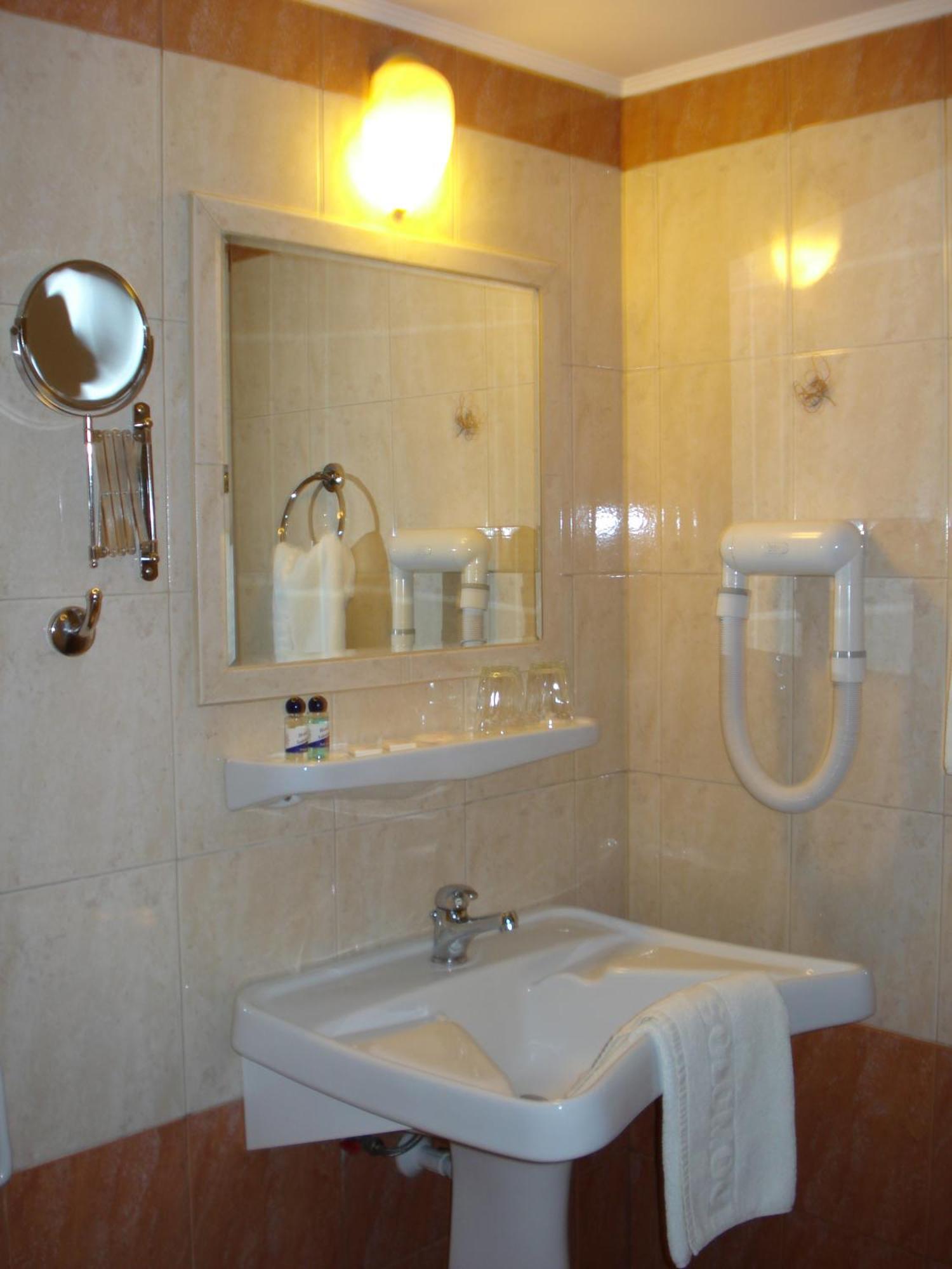 Ιnterior Single Room - Non-Smoking