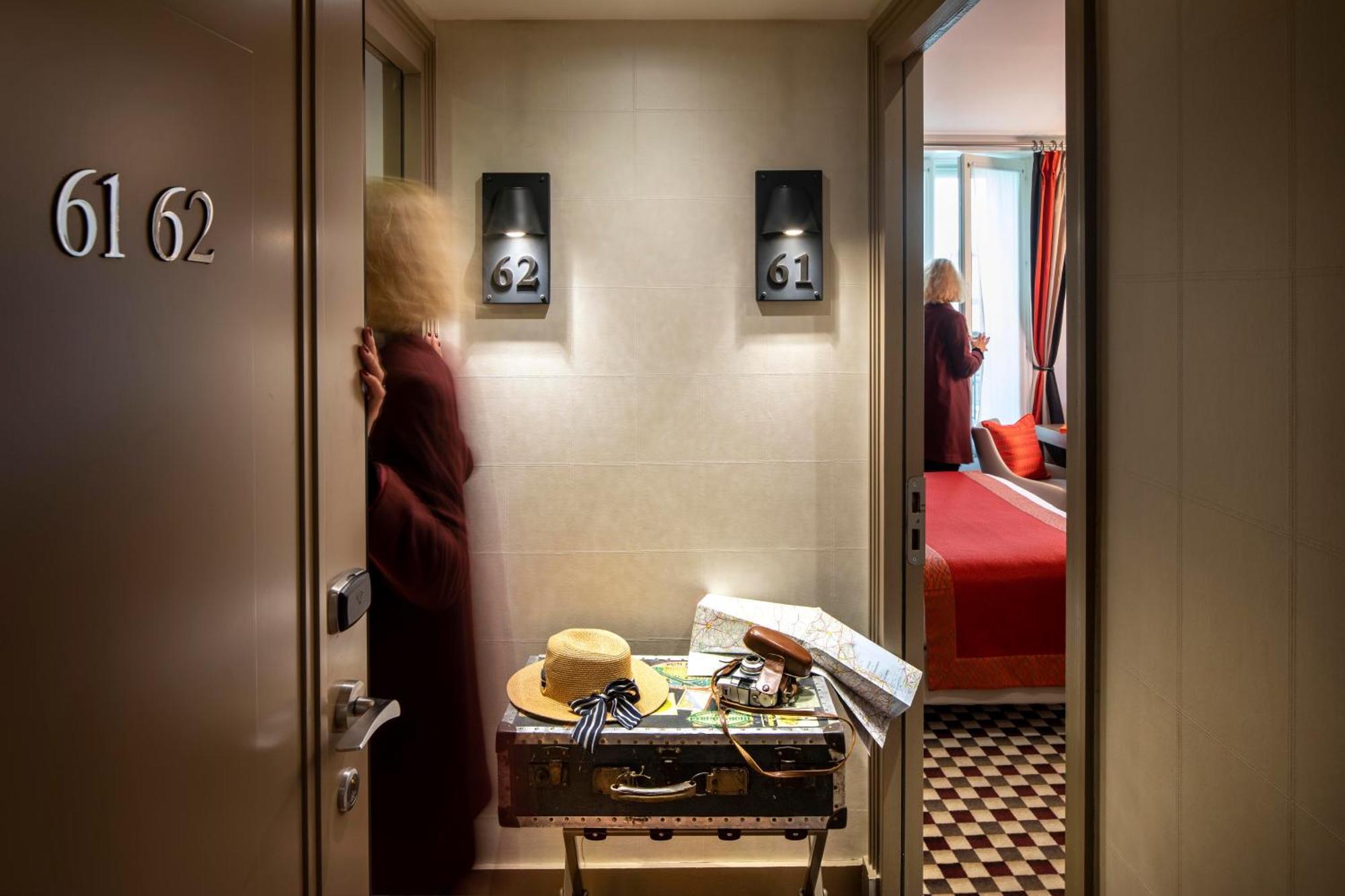 Two Connecting Double Rooms (5 adults),1273892893:JPEG