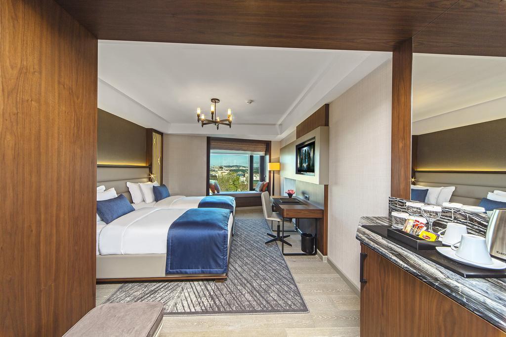 Deluxe Doppel-/Zweibettzimmer mit Meerblick