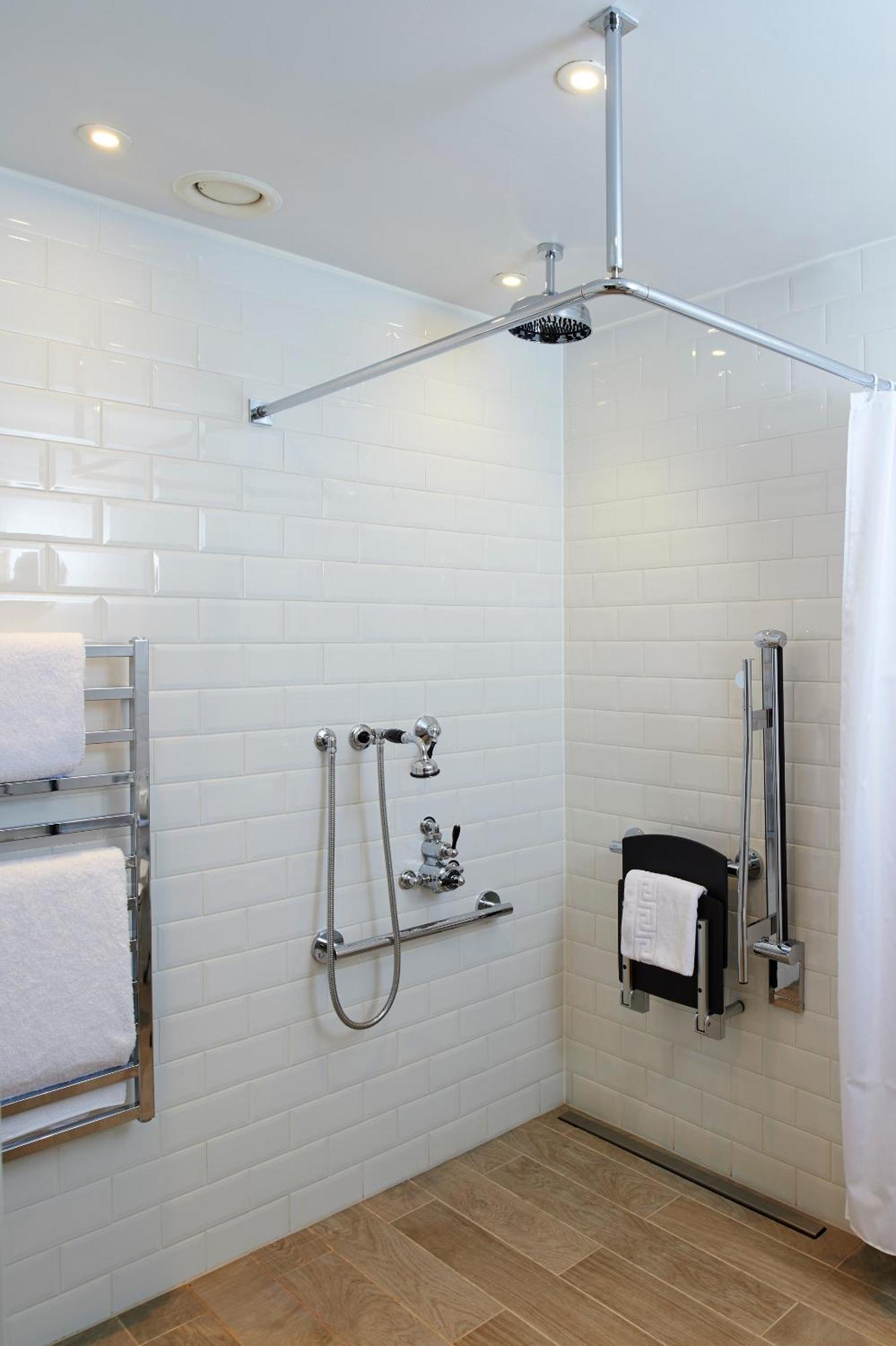 Double Room - Mobility Access with Roll-in Shower
