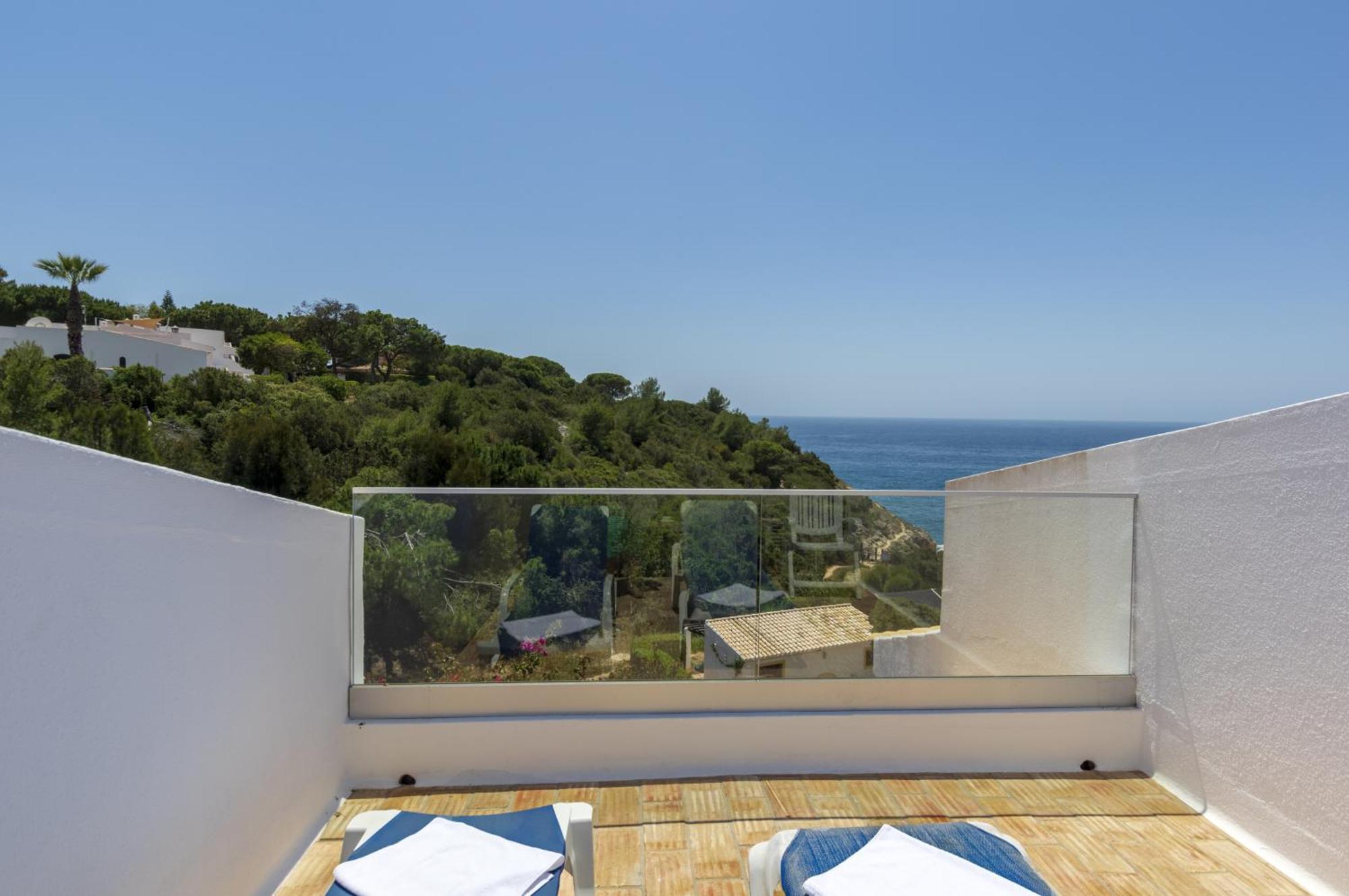 Apartamento com 1 Quarto e Vista Mar