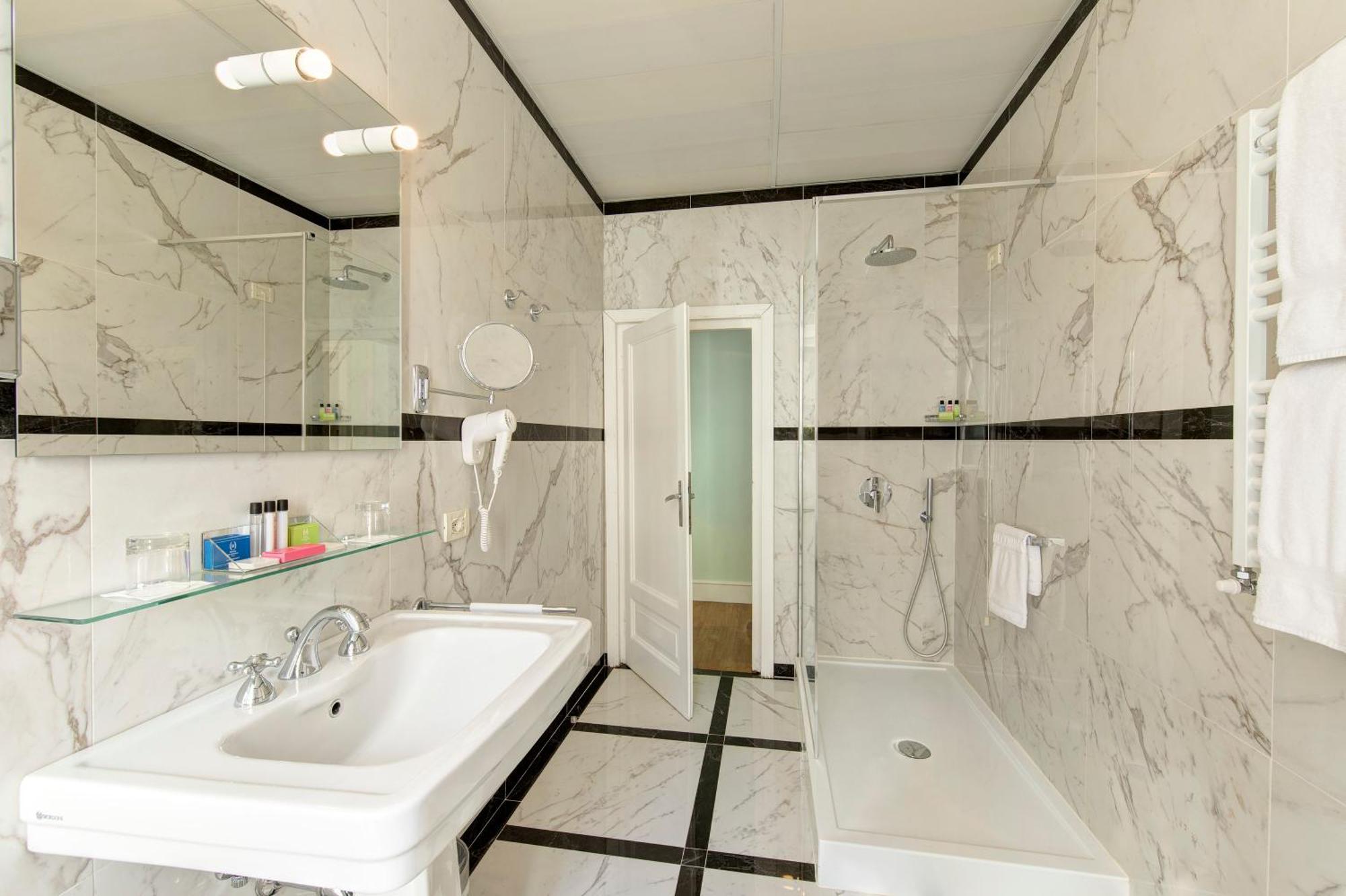 Executive Double or Twin Room,1176835039:JPEG