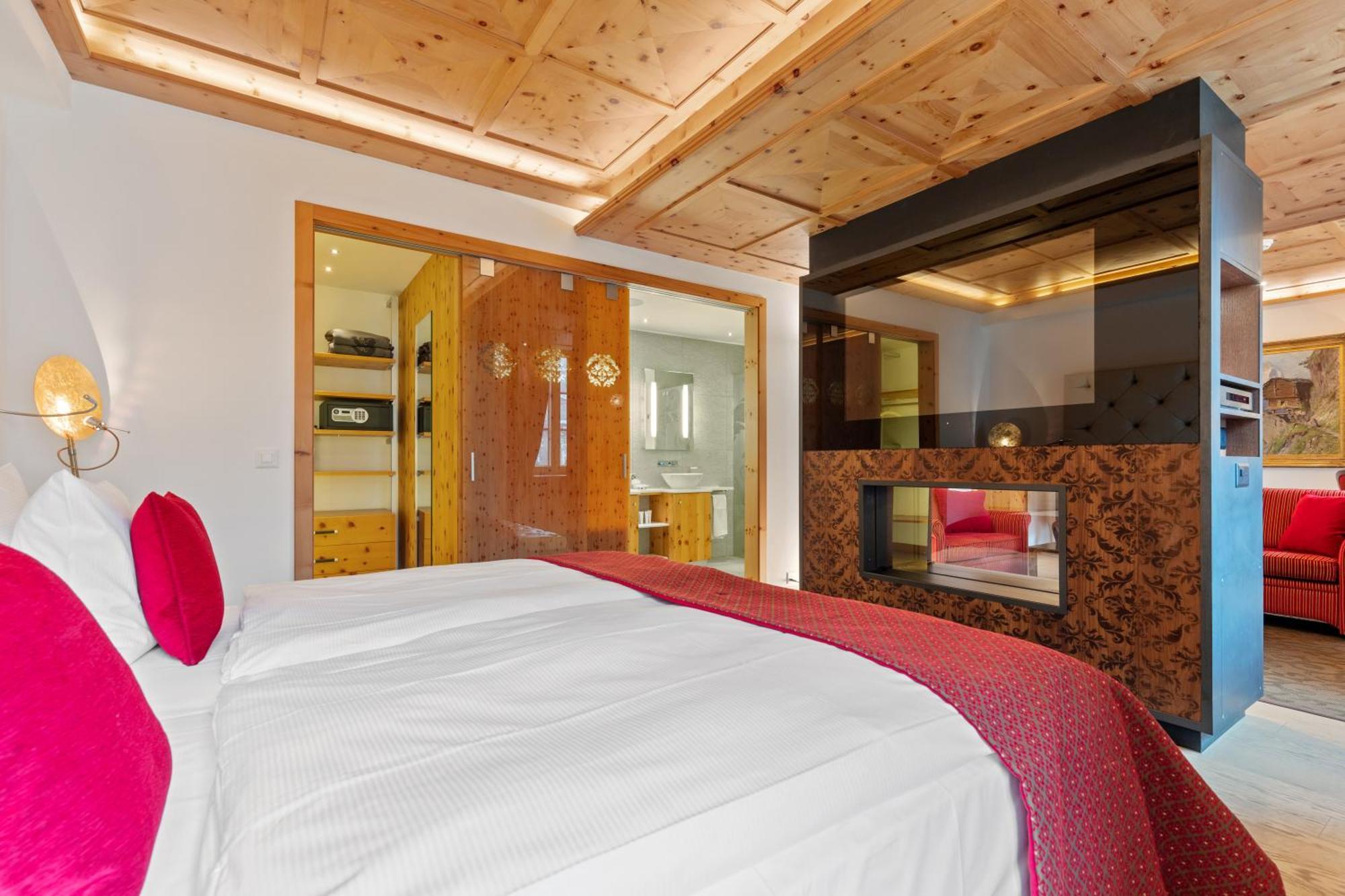 Junior Suite,1275395950:JPEG