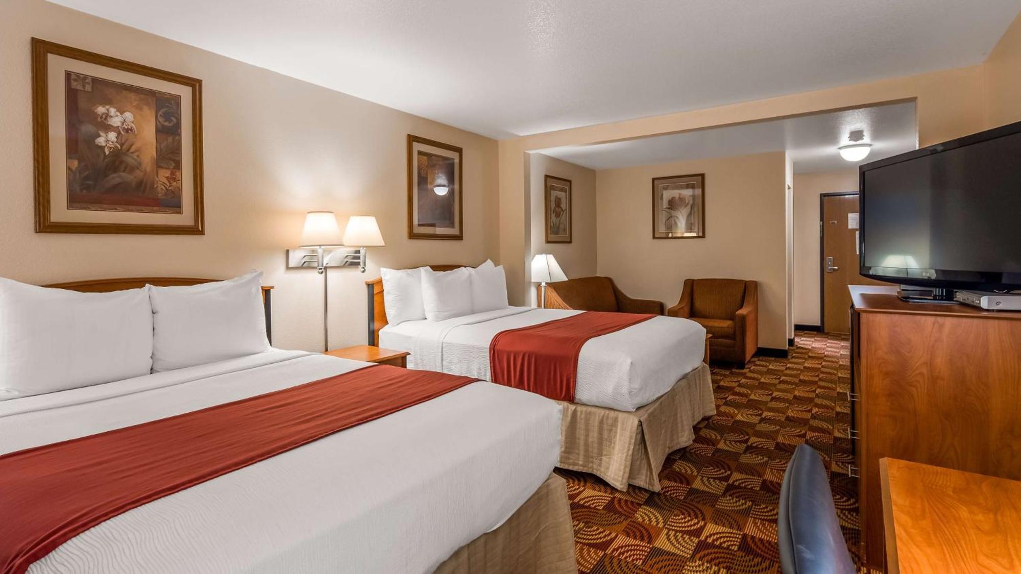 Queen Suite with Two Queen Beds - Non-Smoking