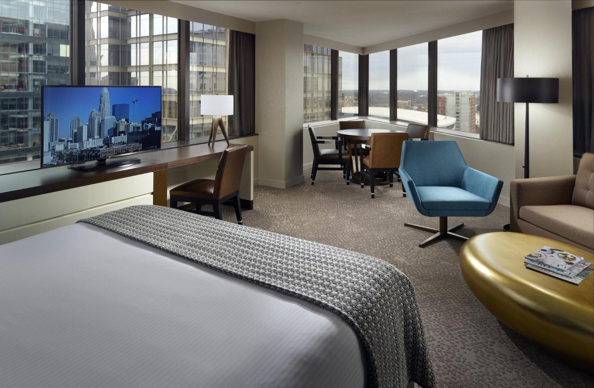 Executive Suite - 1 King Bed