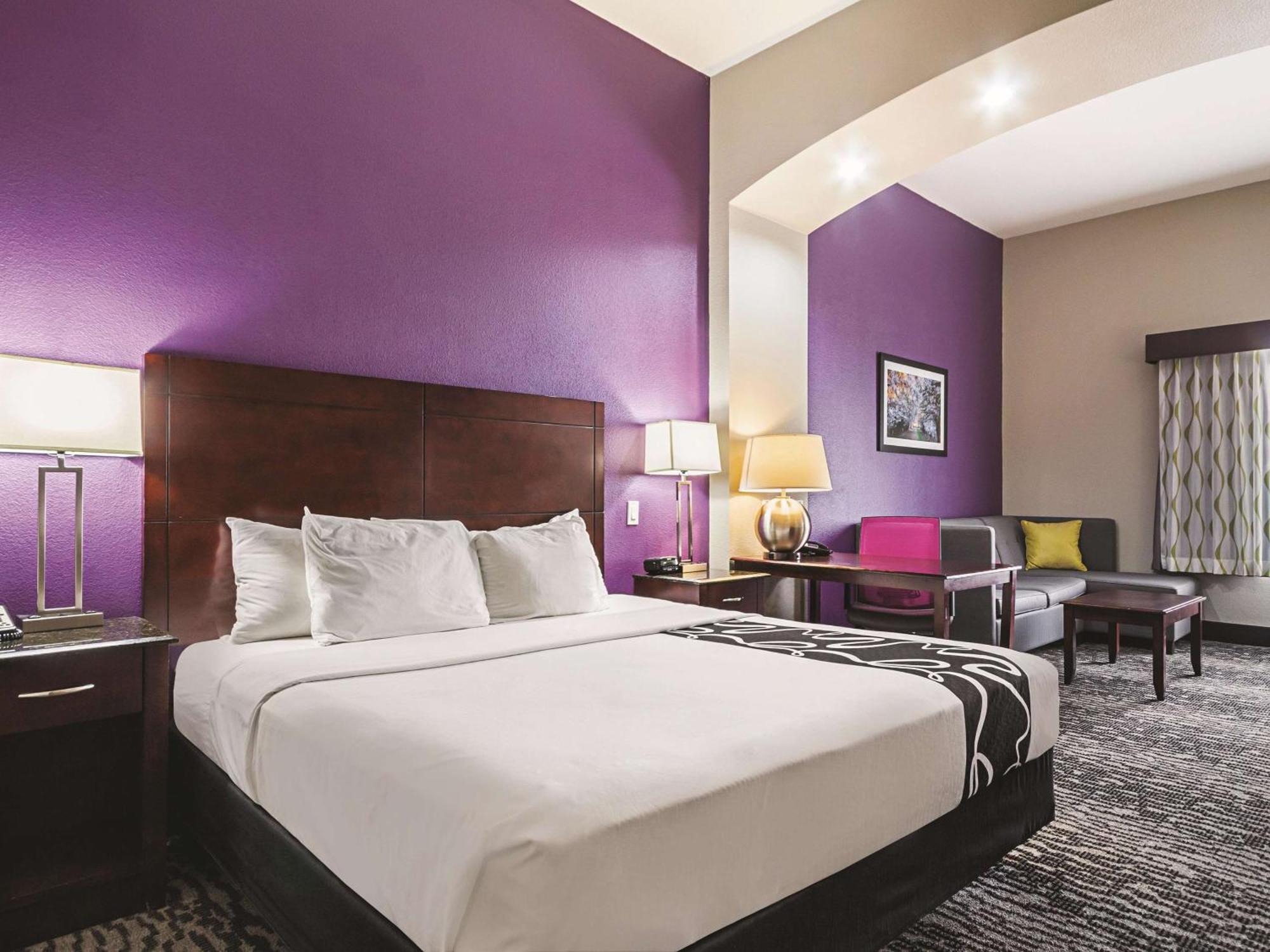 Executive Room,1275857662:JPEG