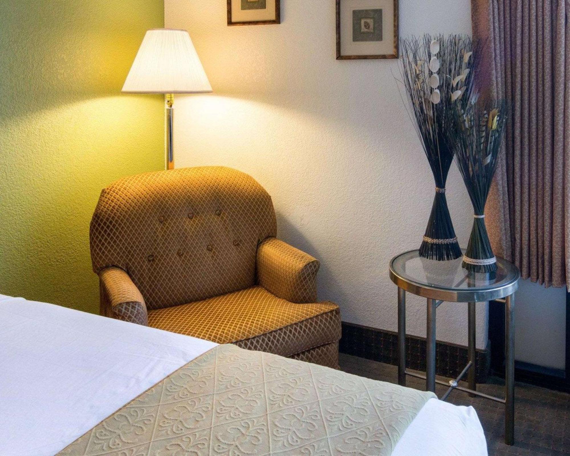 Double Room with Two Double Beds - Non-Smoking