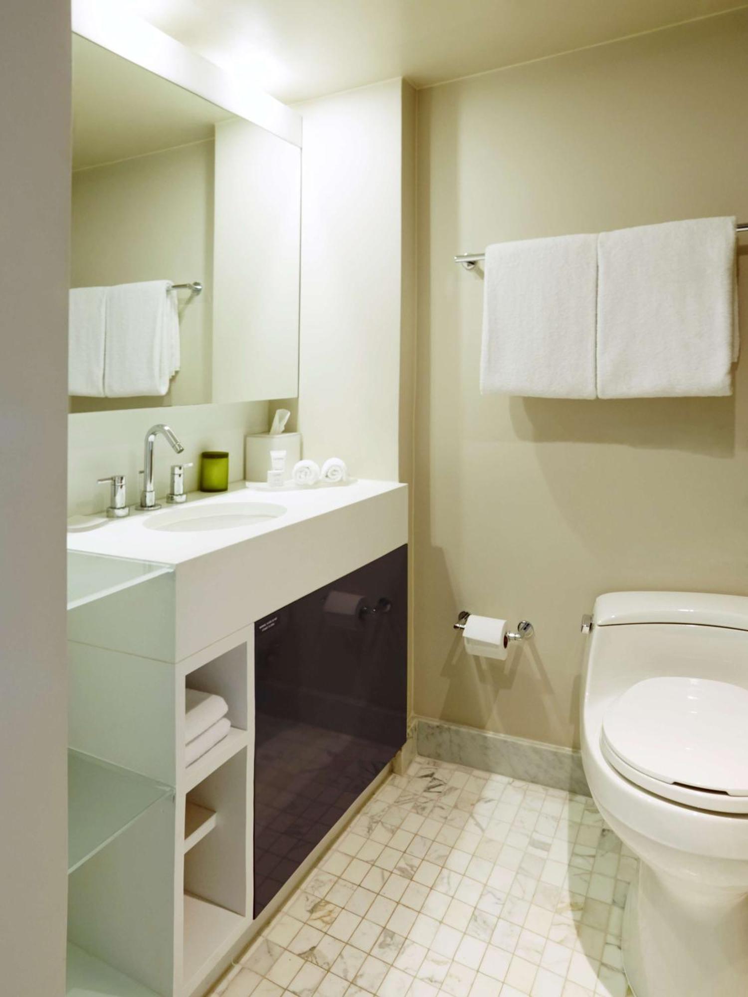 Chambre Lit King-Size - Vue sur Ville