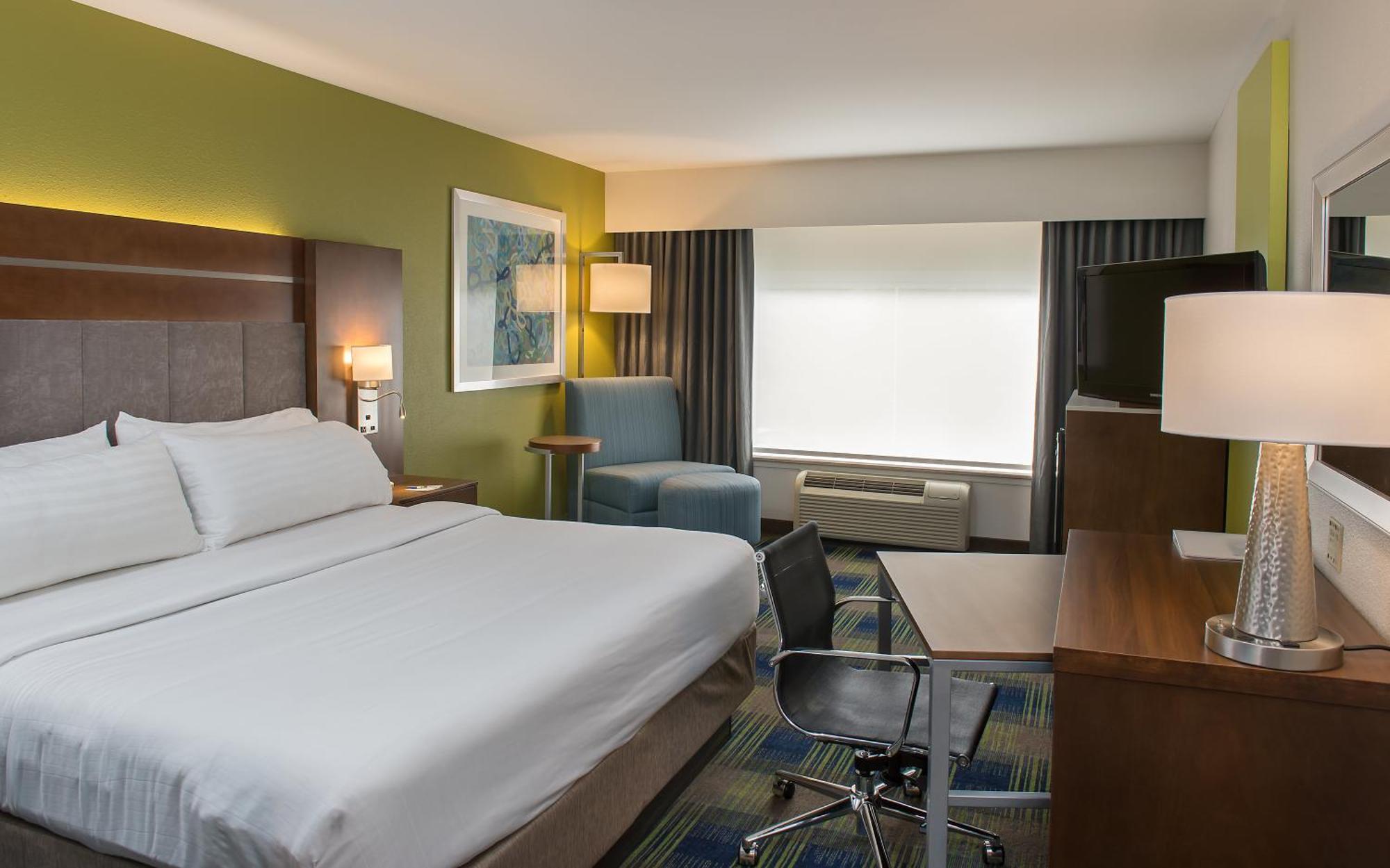 Standard King Room