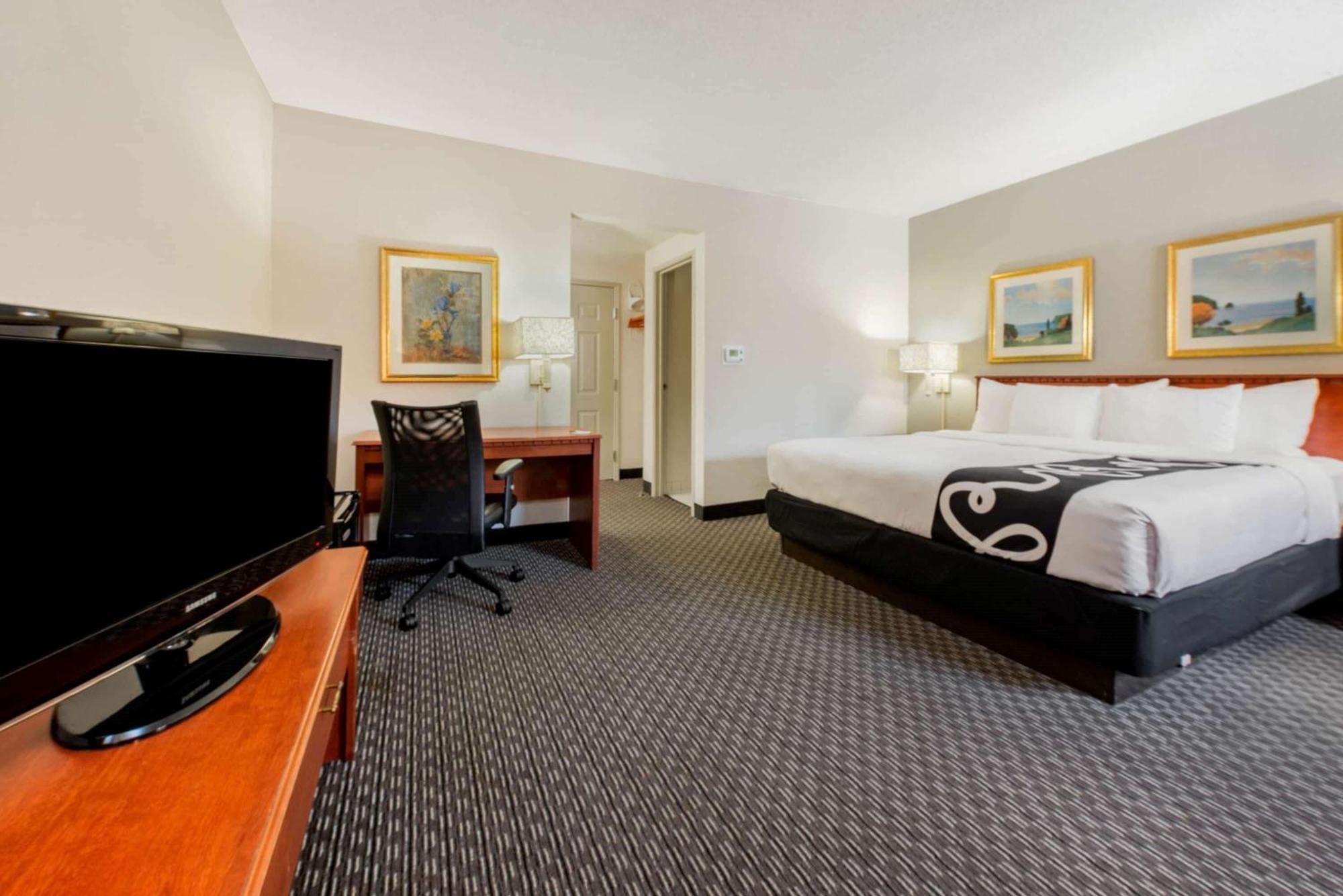 Executive King Room