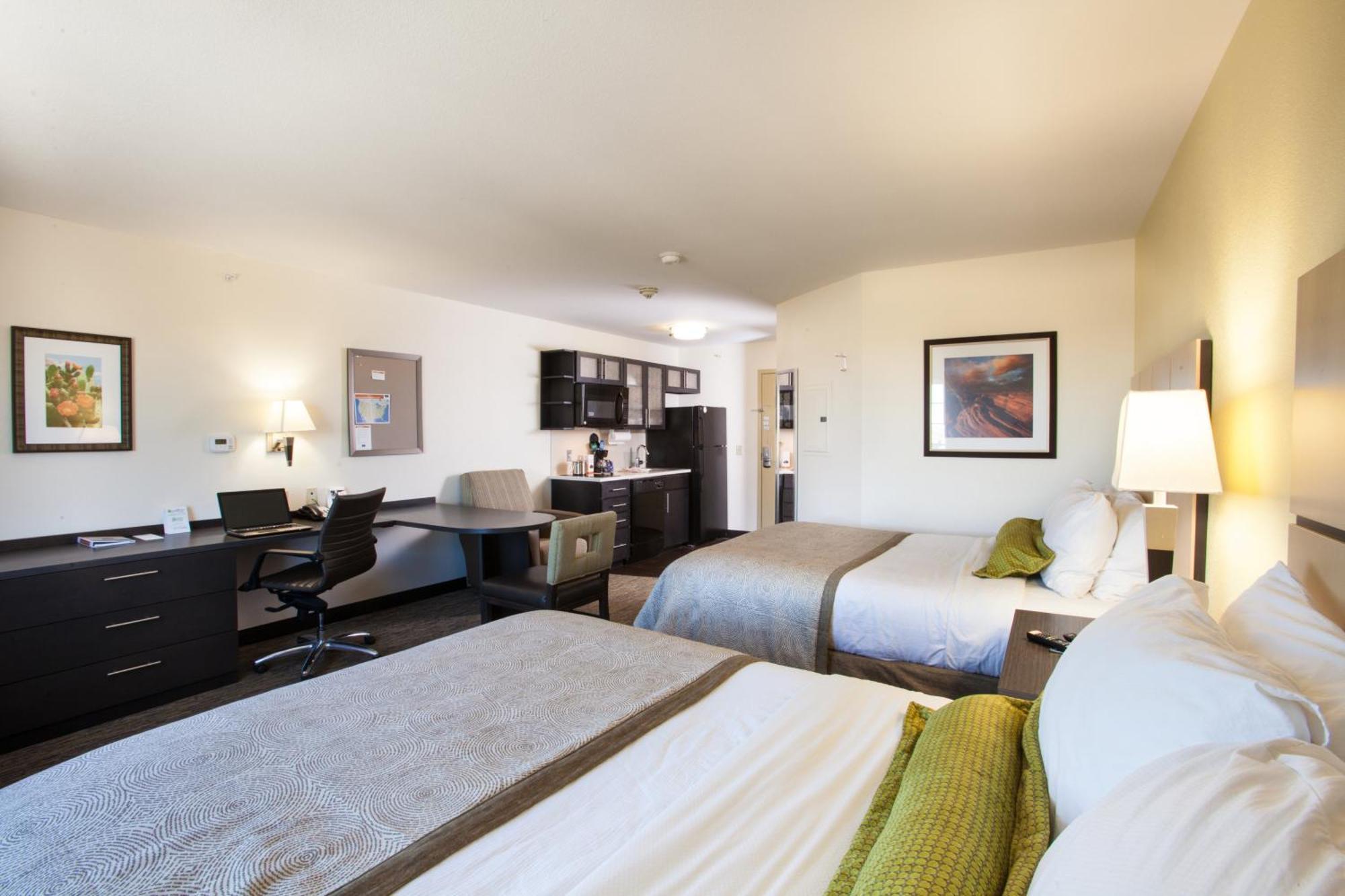 Queen Studio Suite Two Queen Beds Kitchenette
