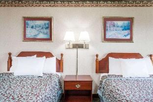 Double Room with Two Double Beds - Non-Smoking