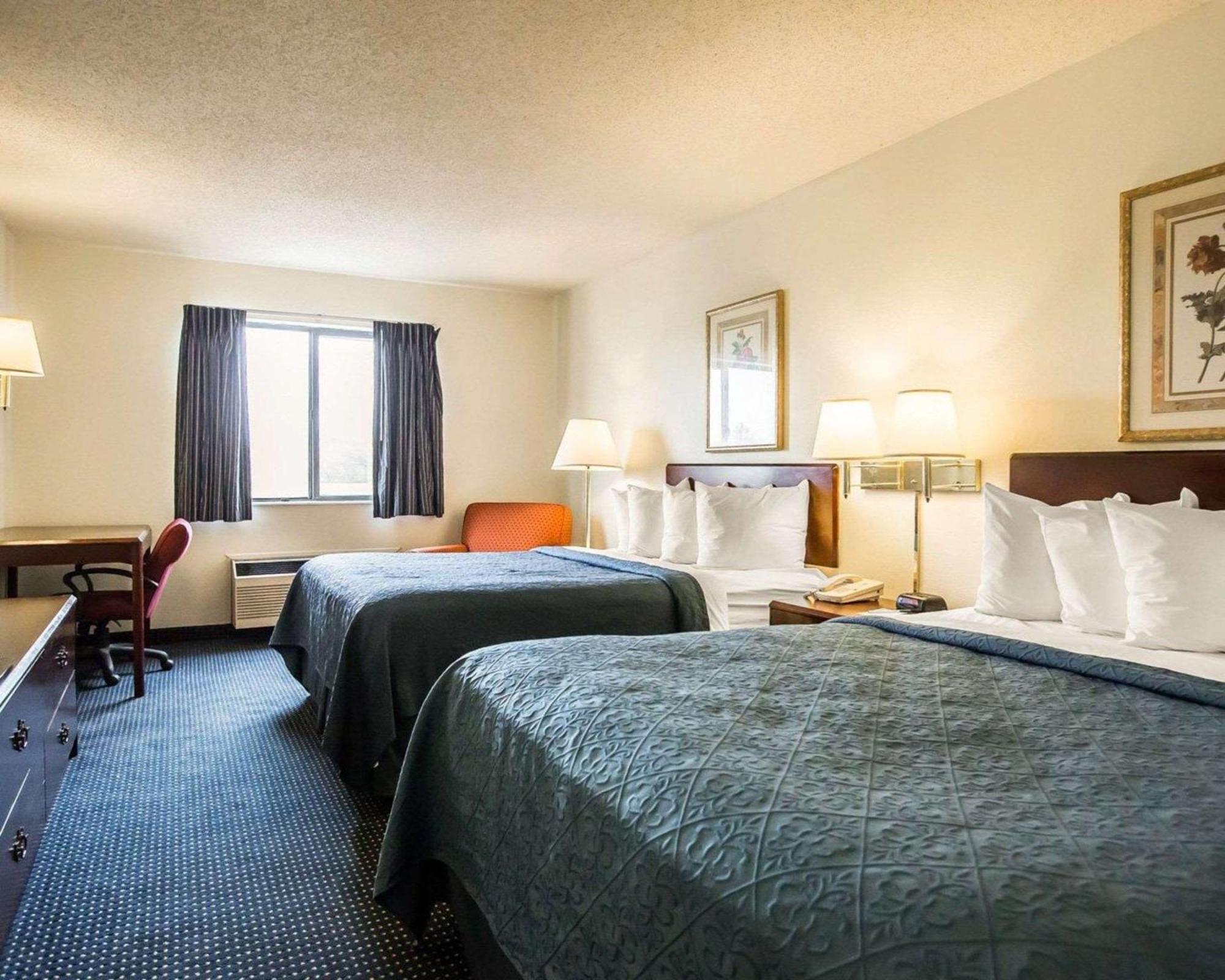 Queen Room with Two Queen Beds - Non-Smoking