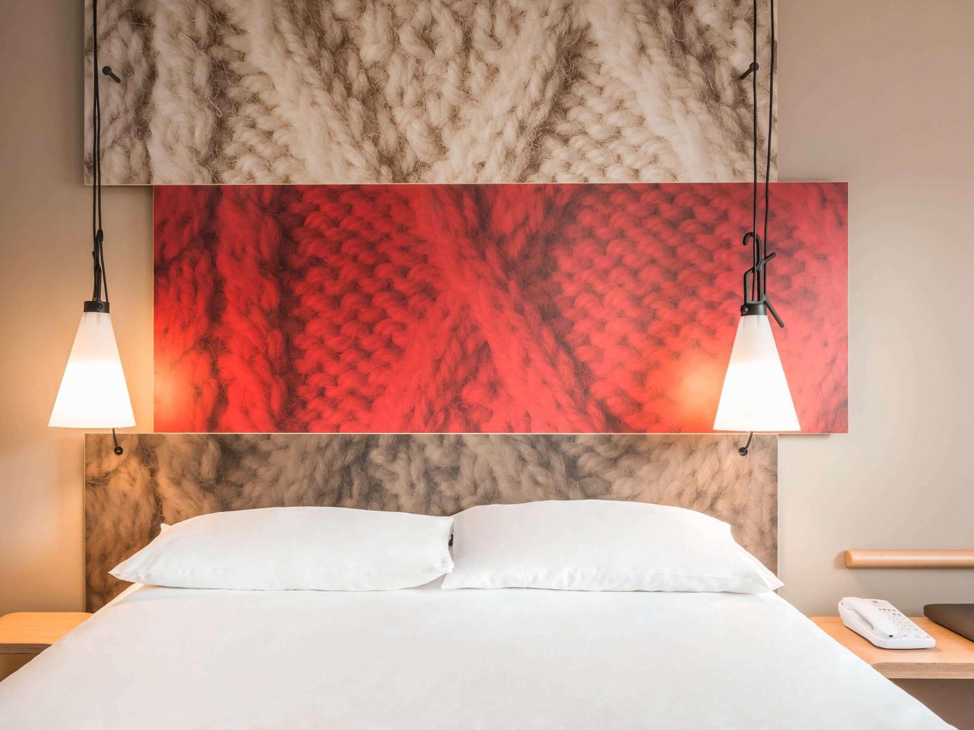 Standard Queen Room,1742568803:JPEG