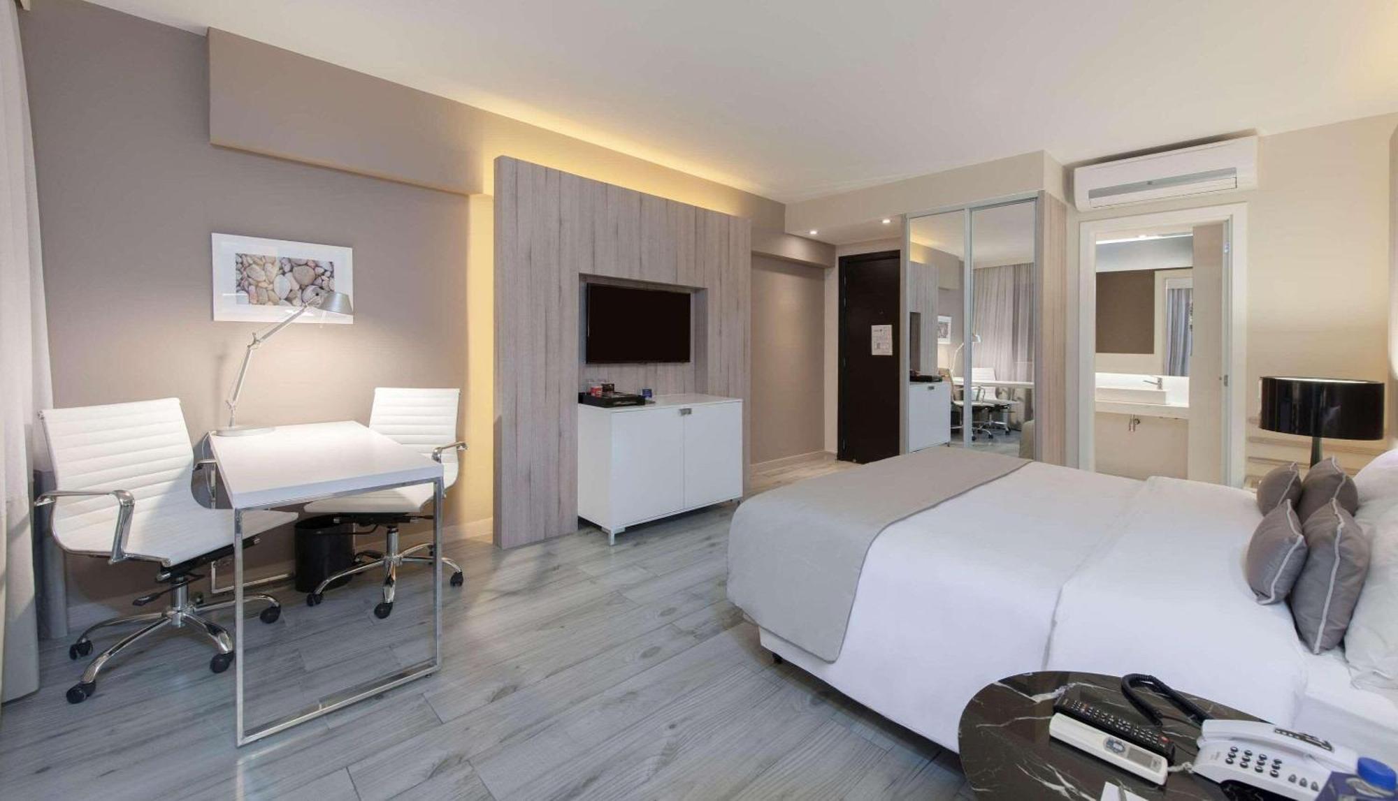 Quarto Superior com Cama Queen-size