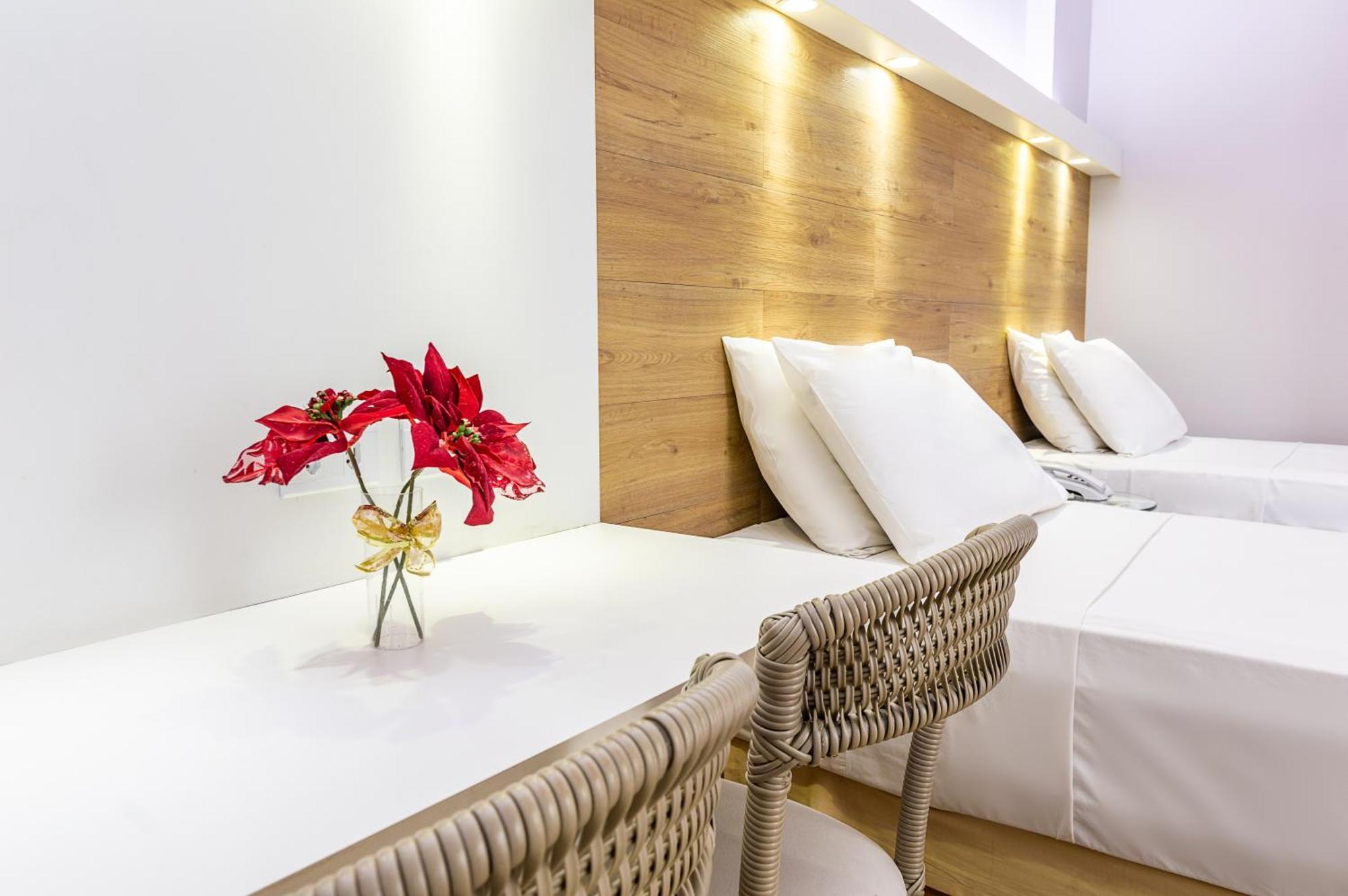 Premium Double Twin (2 single beds) Room without Sea View