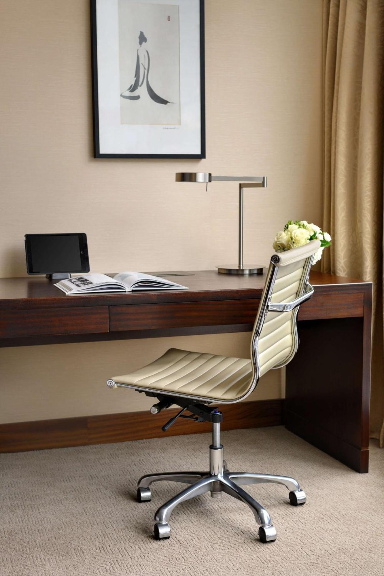 Executive King Room,1278276610:JPEG
