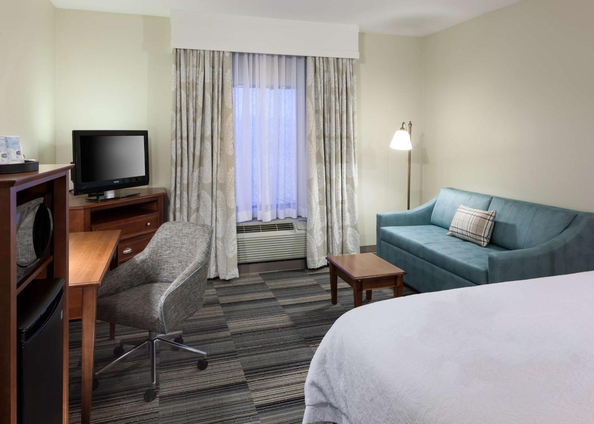 King Evolution Room with Sofa Bed