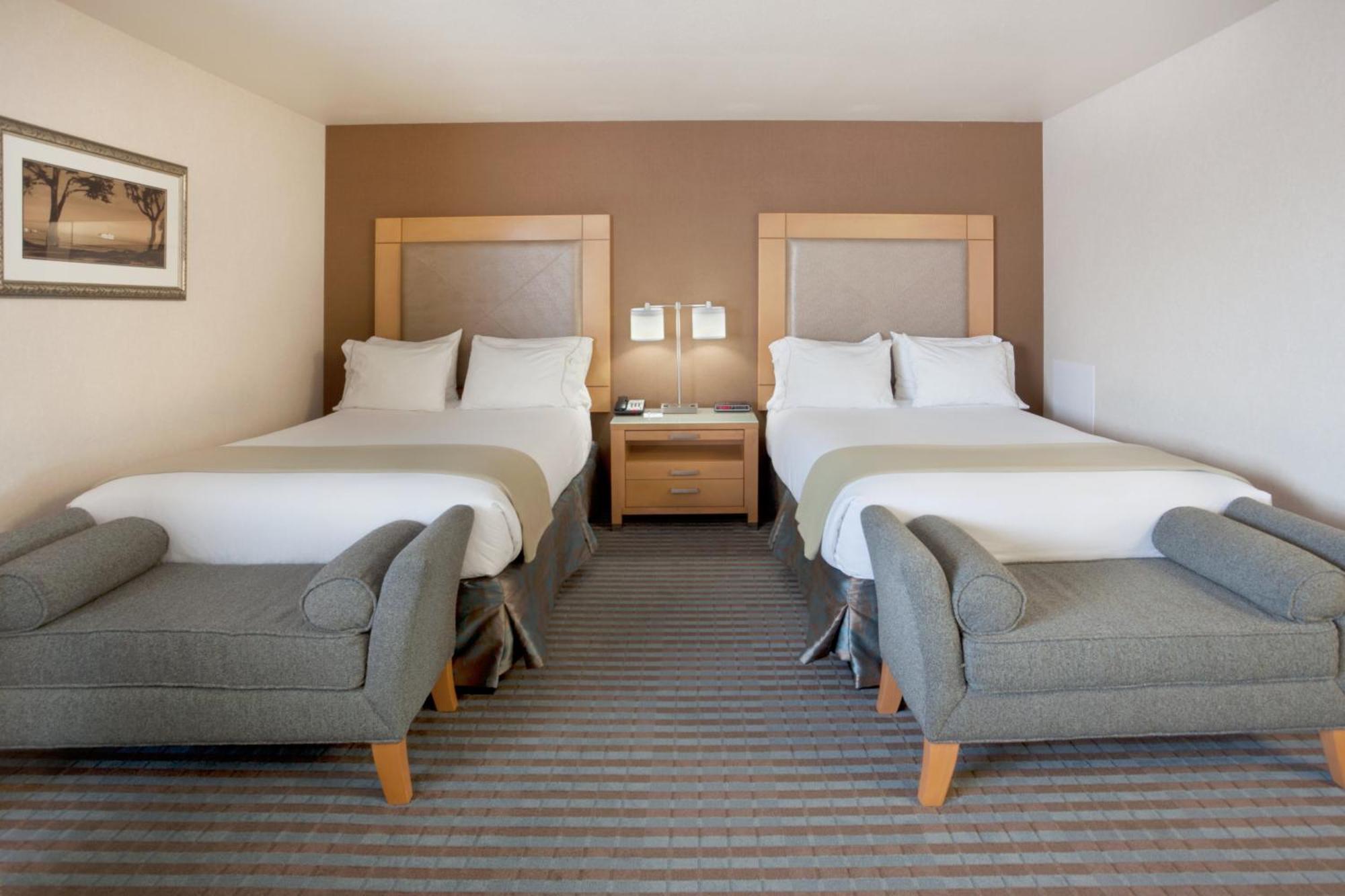 Standard Double Room with Two Double Beds