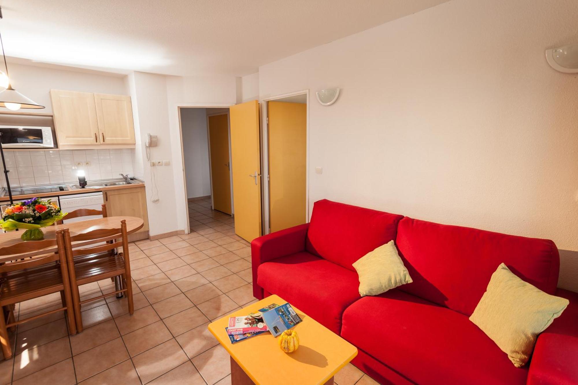 One-Bedroom Apartment Harbour Side,843526094:JPEG