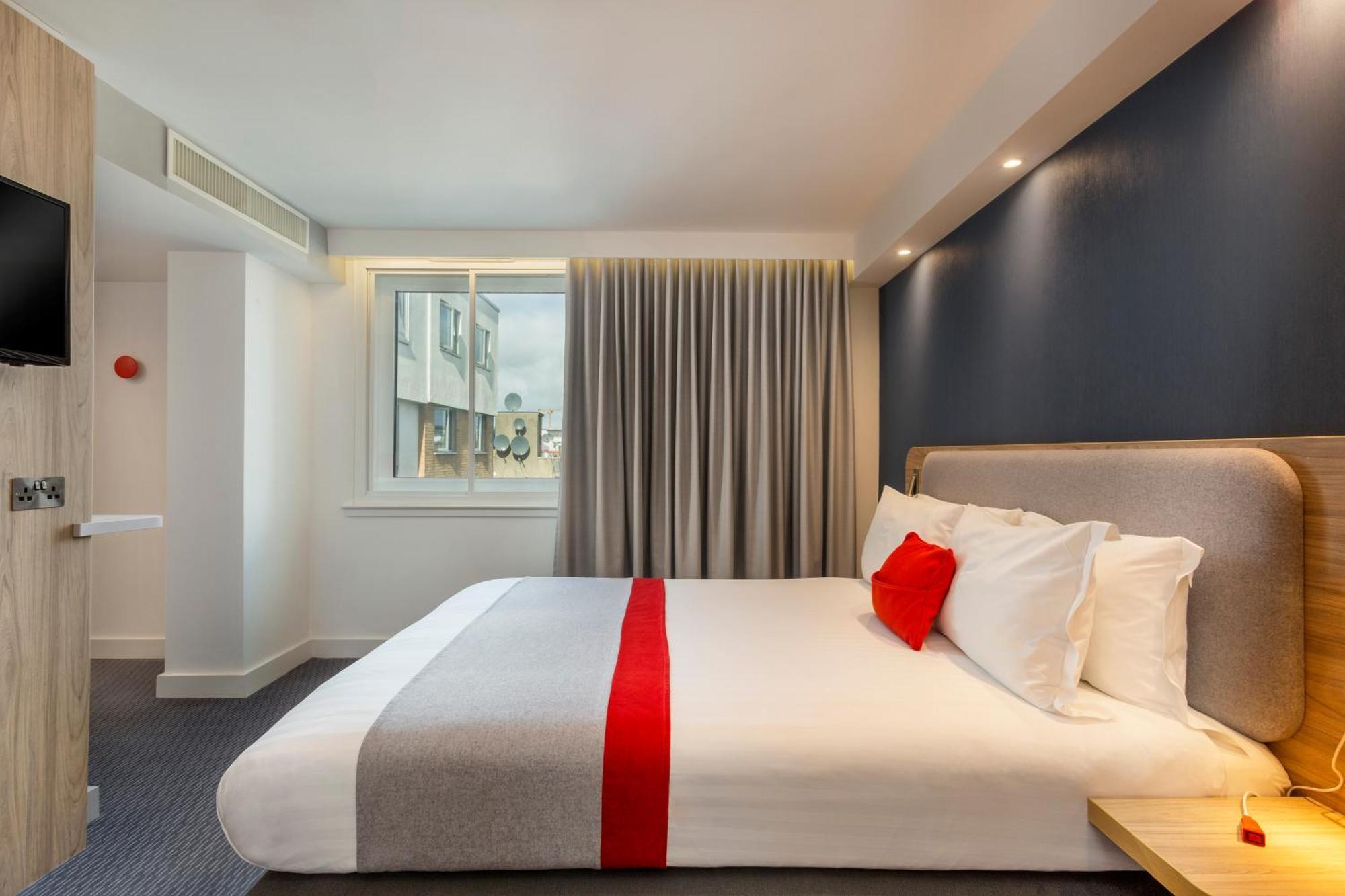 Chambre Standard avec Petit-Déjeuner Chaud Gratuit