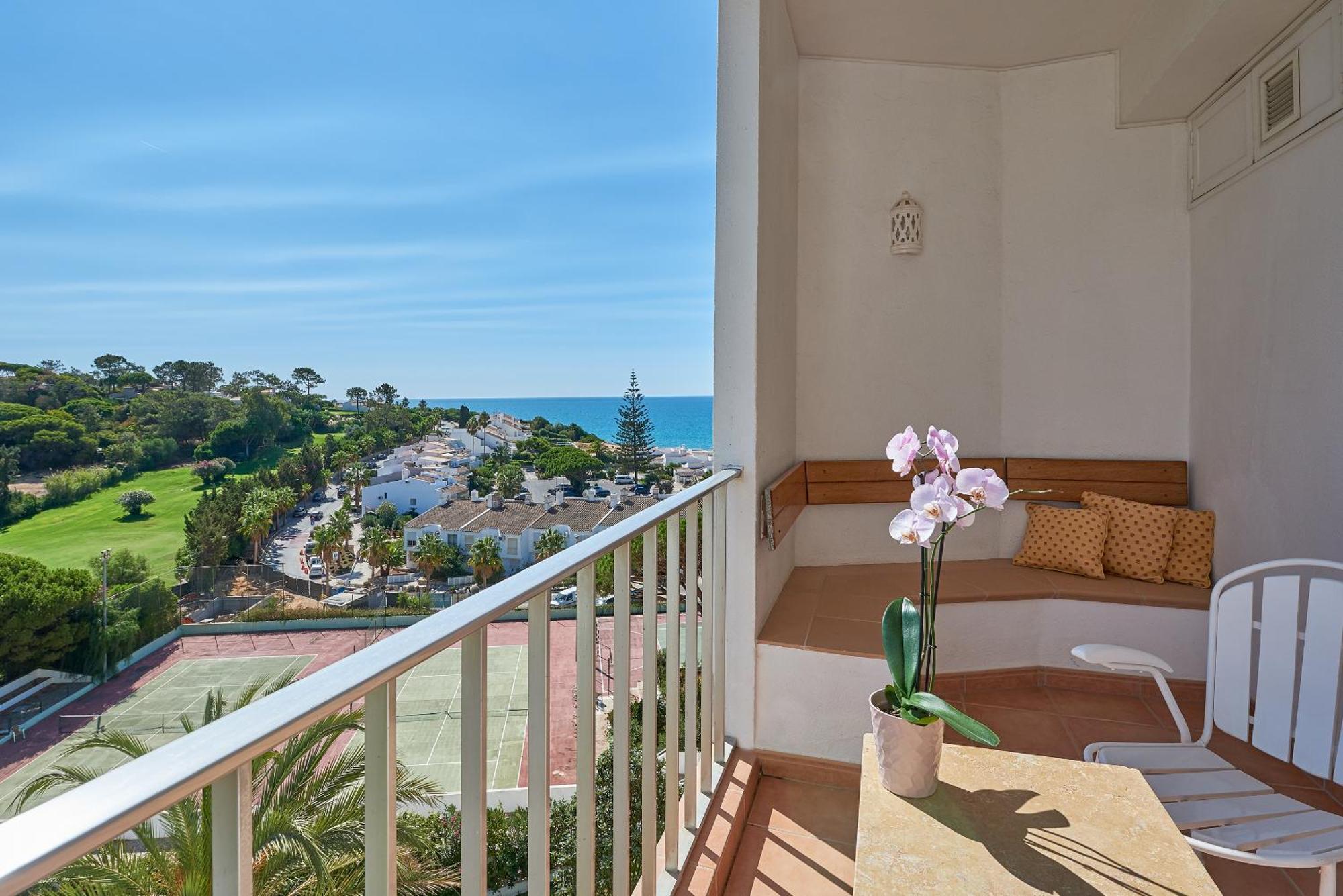 Classic Double or Twin Room with Golf View,1279619890:JPEG