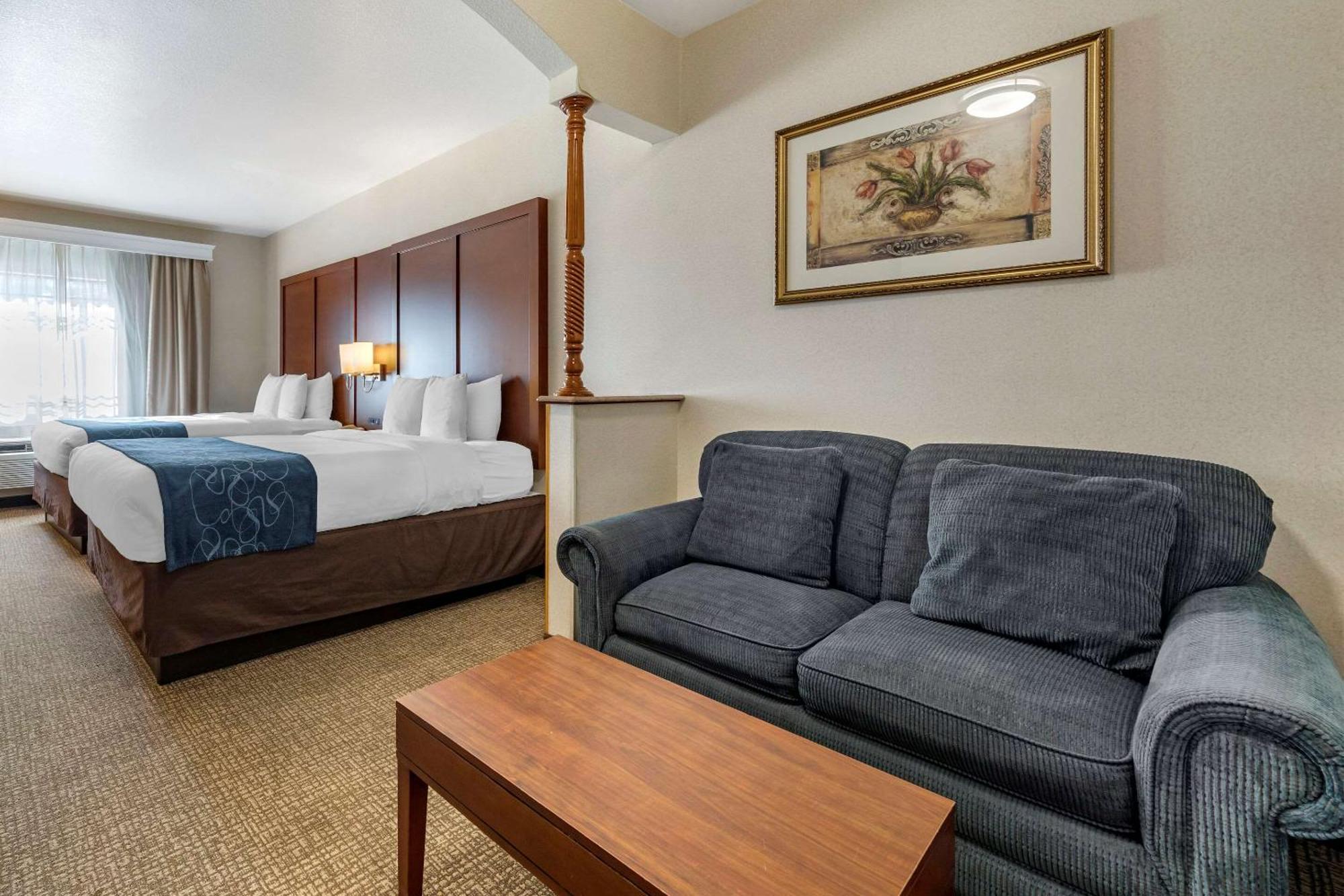 Queen Suite with Two Queen Beds - Accessible/Non-Smoking