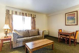 King Suite with Sofa Bed - Non-Smoking