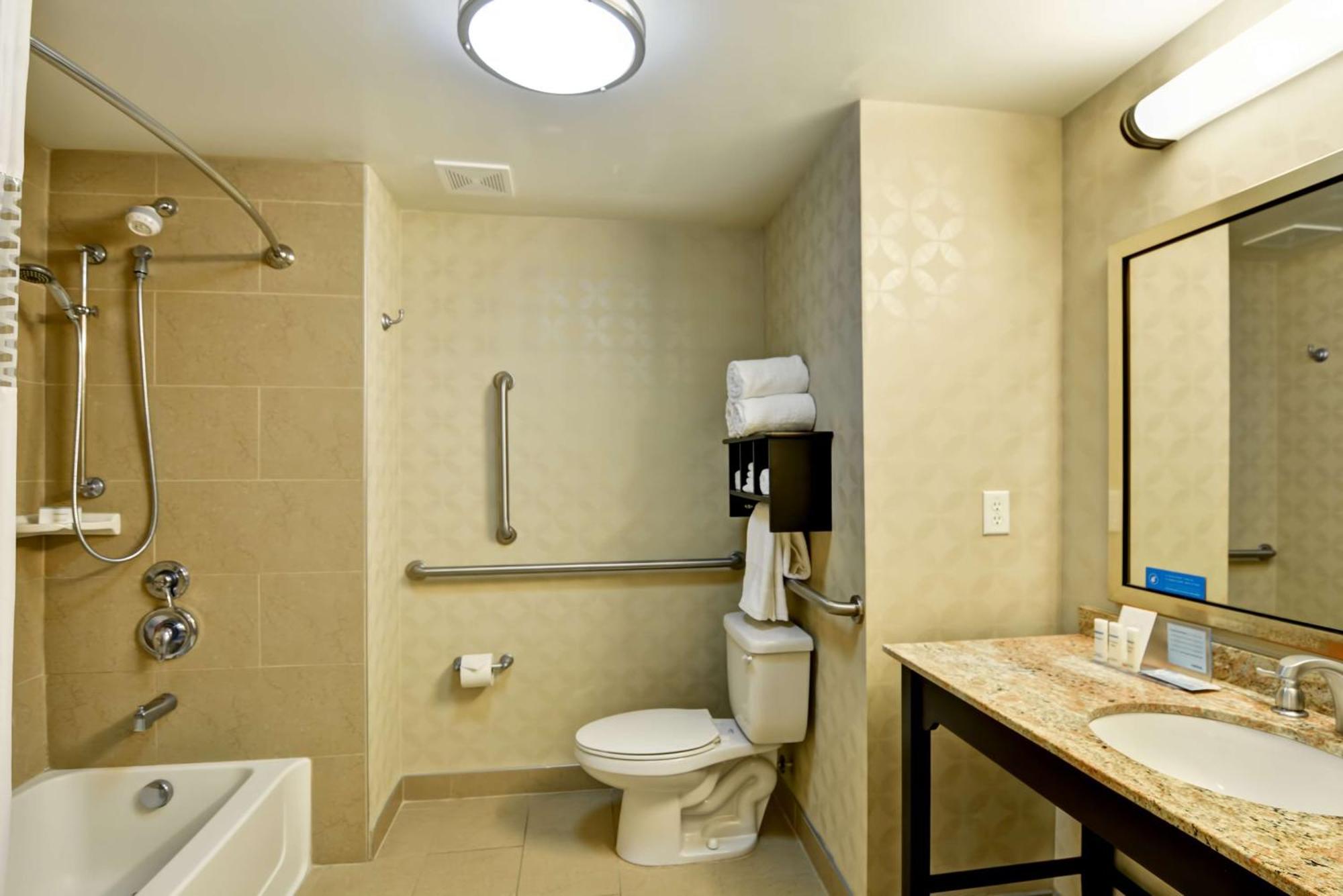 Queen Room with Two Queen Beds - Mobility and Hearing Access/Non-Smoking