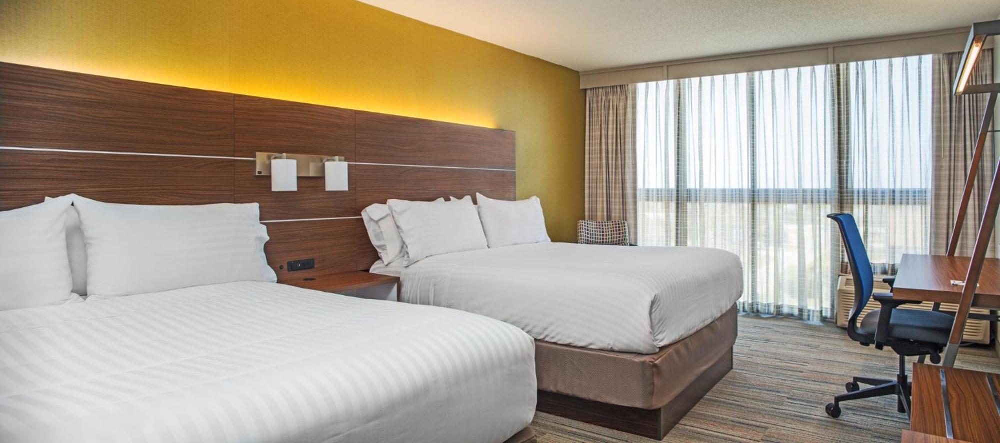 Queen Room with Two Queen Beds - Dune View