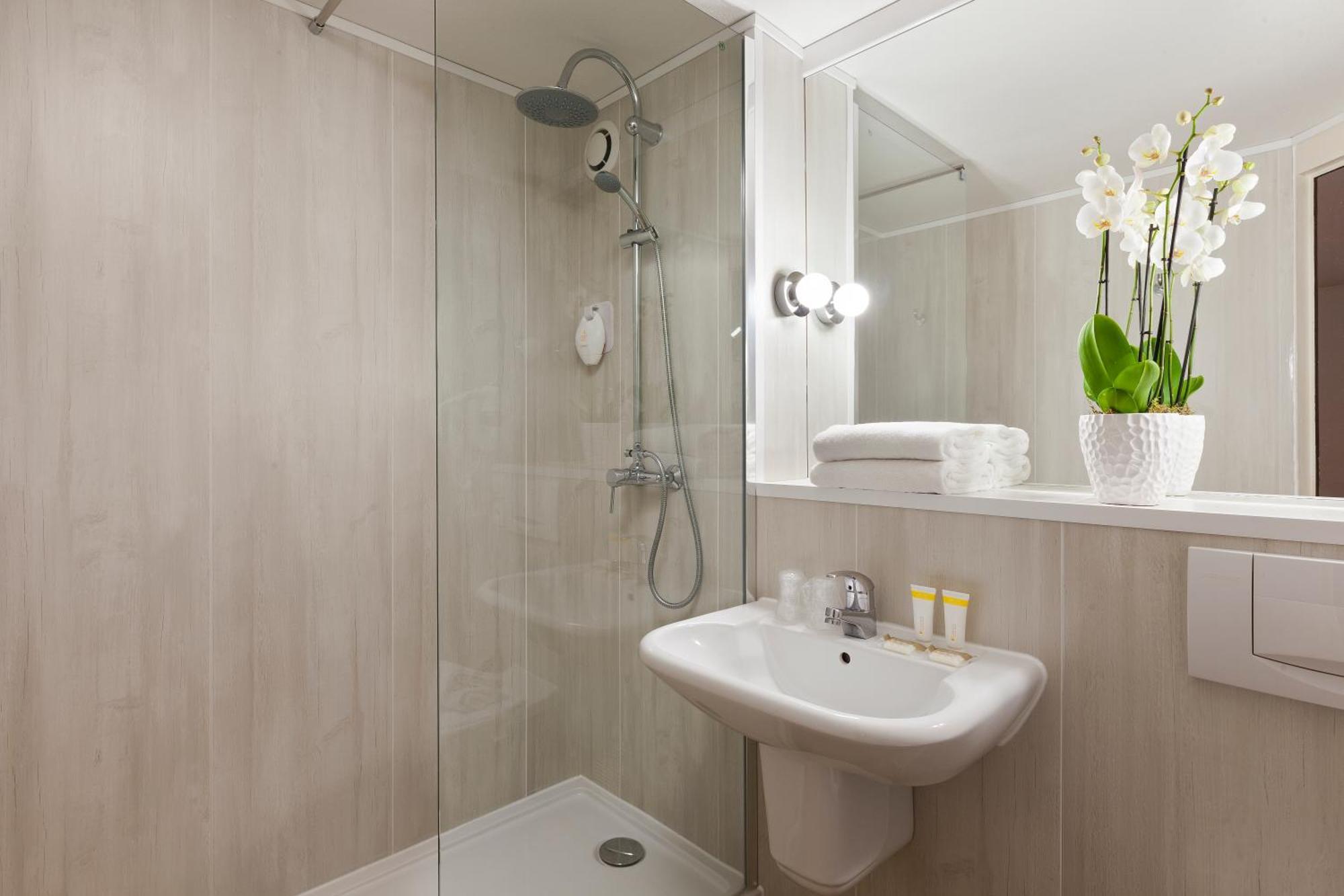 Chambre Triple Lit Queen-Size - Non-Fumeurs