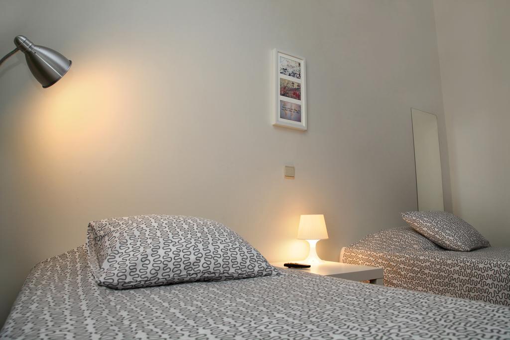 Quarto Twin Standard