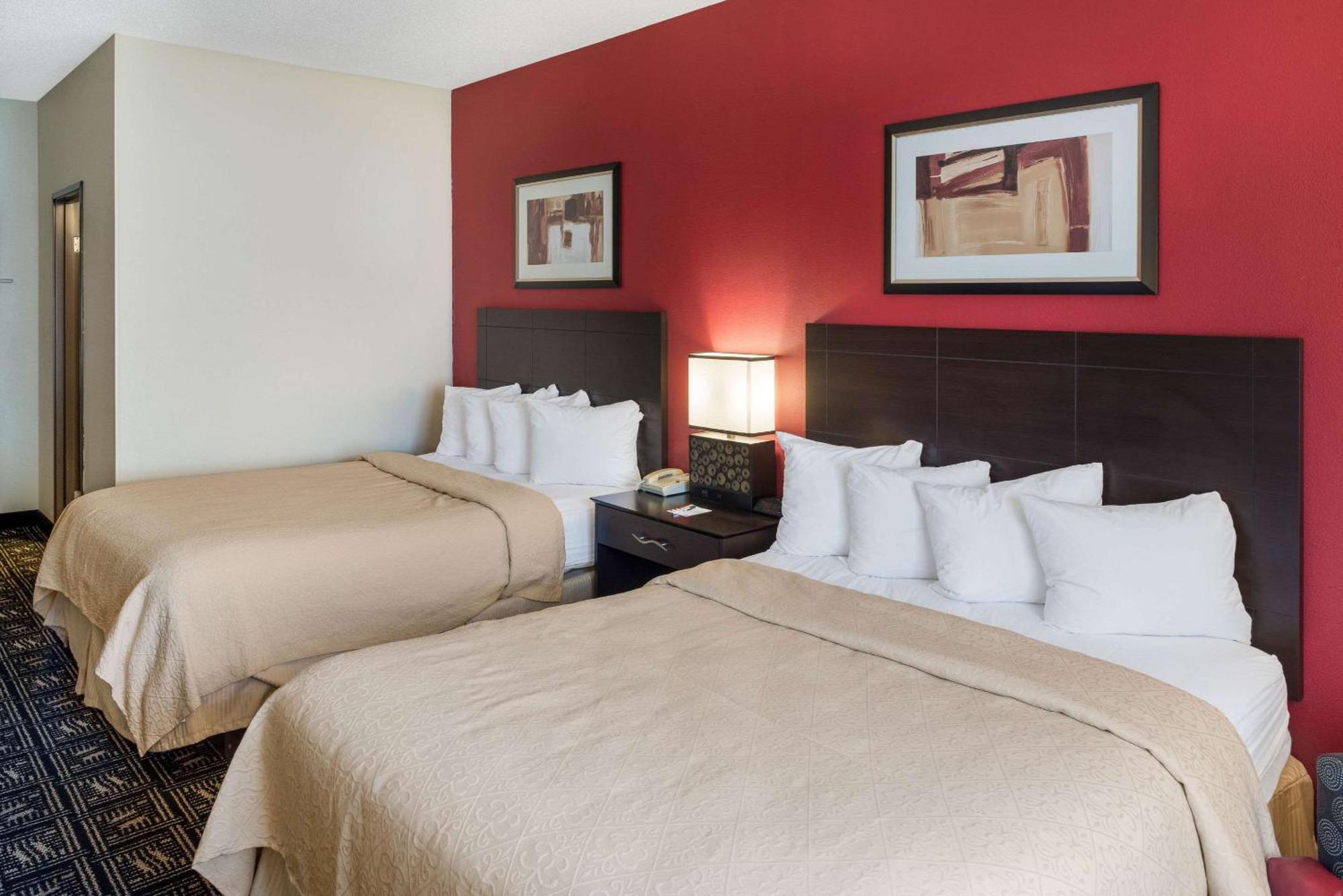 Queen Room with Two Queen Beds - Non-Smoking