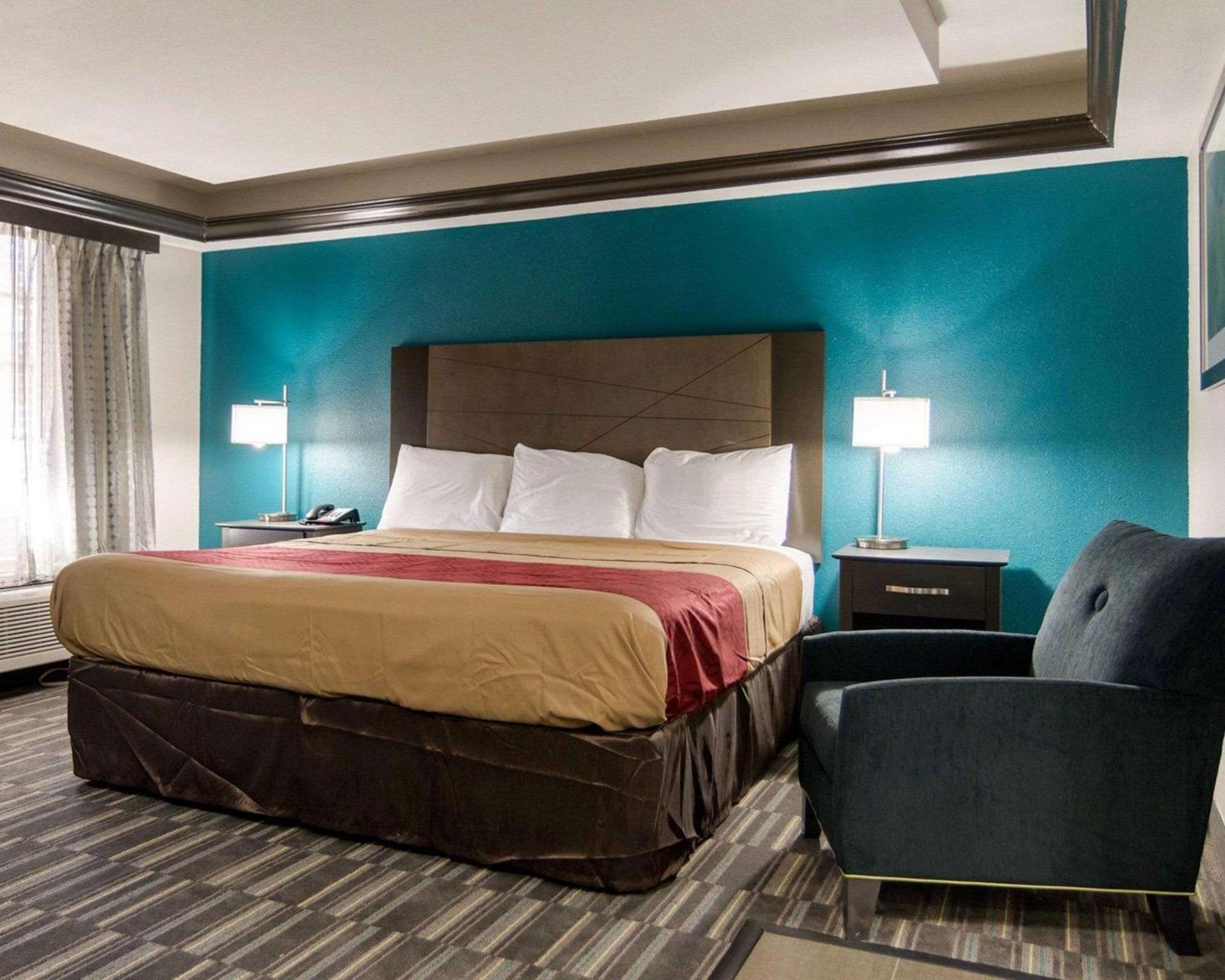 Superior King Room with Jacuzzi - Non Smoking