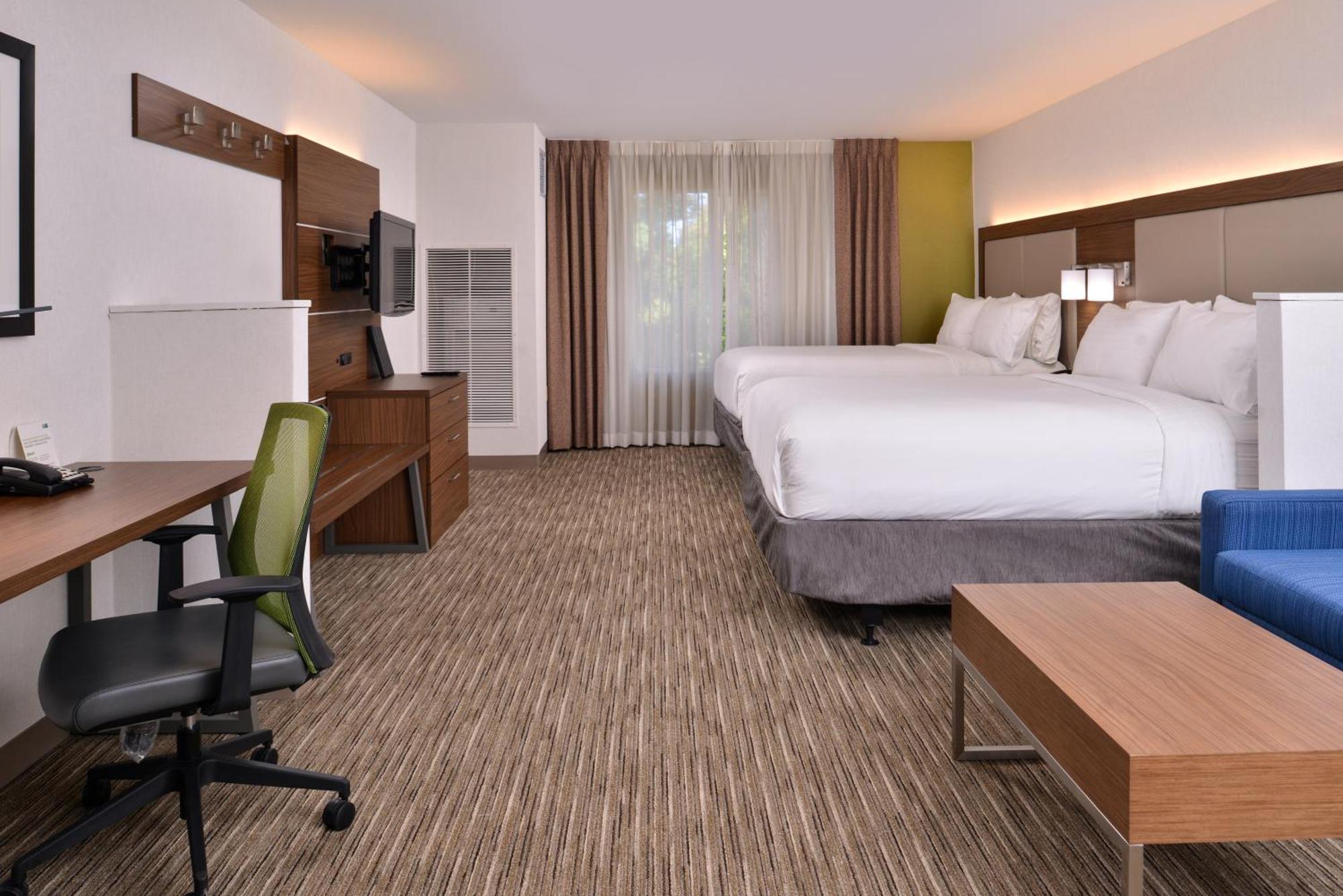 Queen Suite