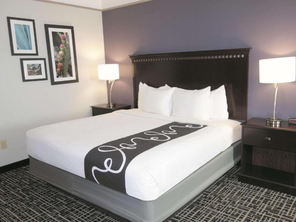 Executive King Room