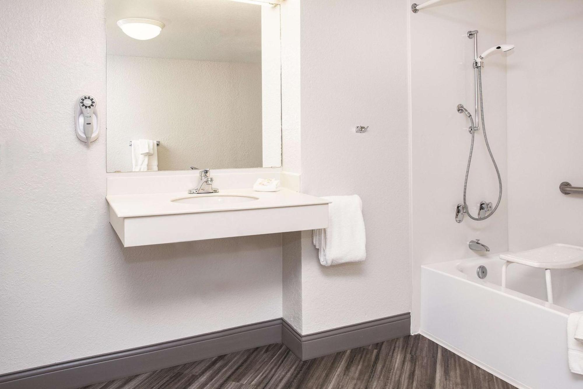 King Room - Disability Access