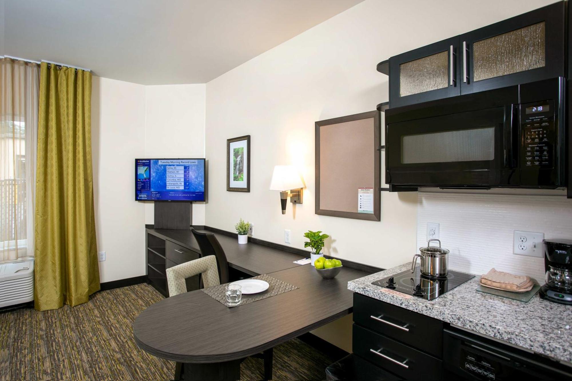 Studio Queen Suite,1284248170:JPEG