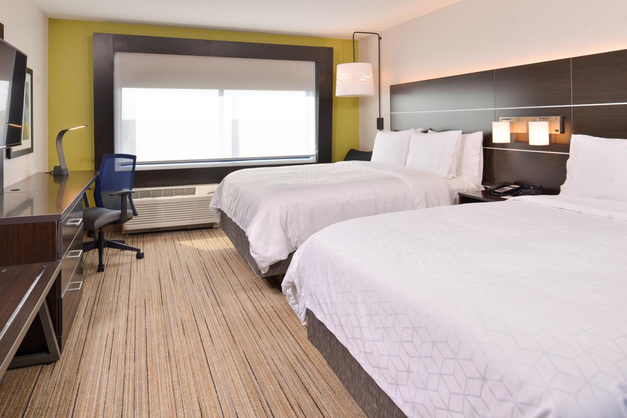Standard Room with Two Queen Beds