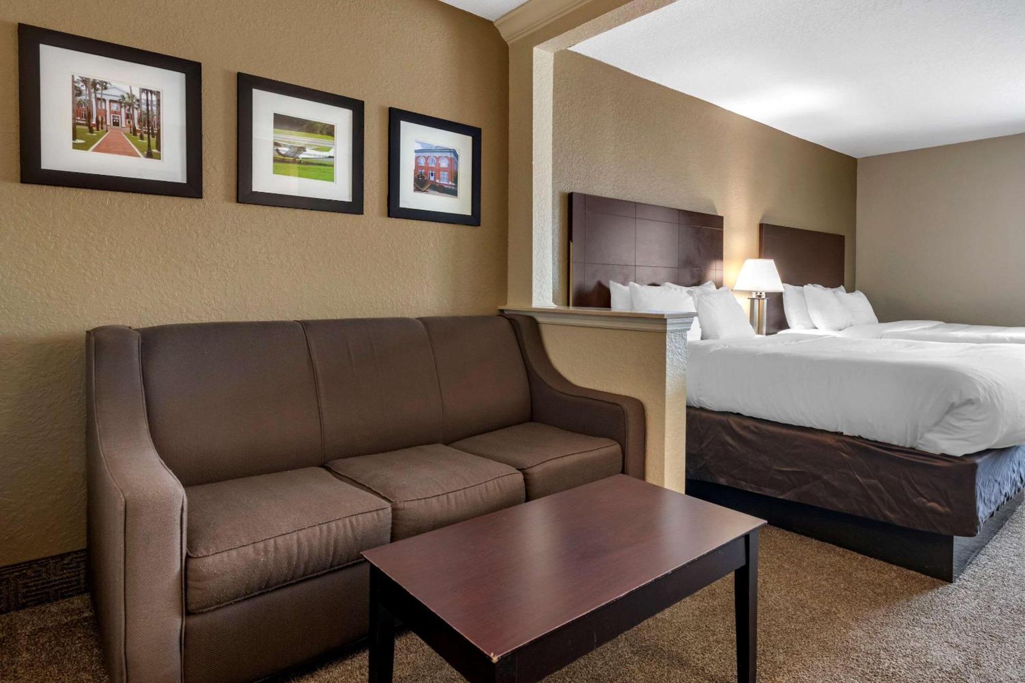 Queen Suite with Two Queen Beds and Sofa Bed