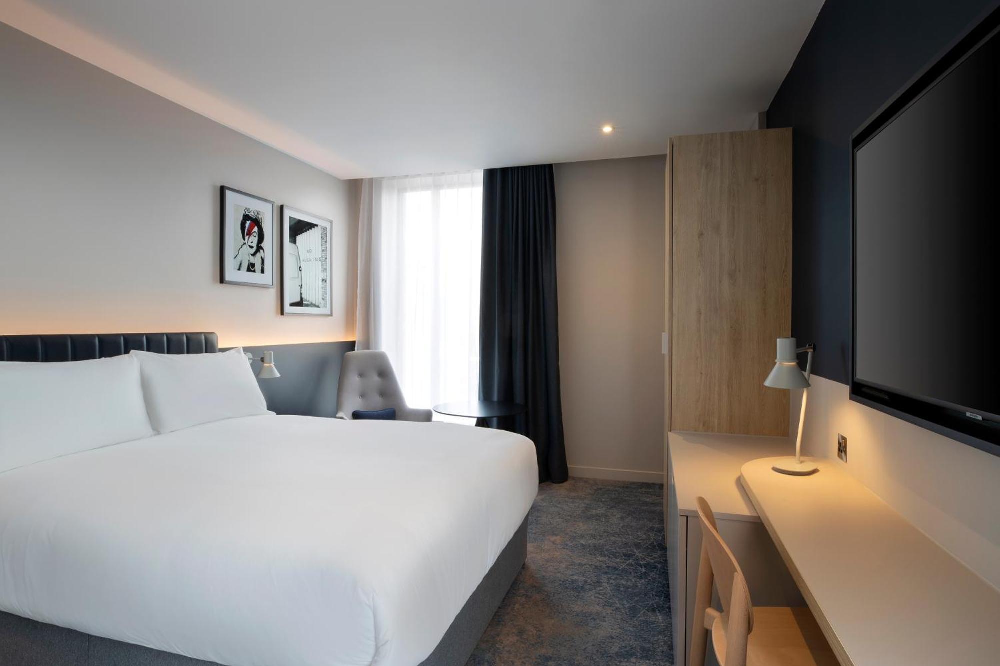 Deluxe Zimmer mit Kingsize-Bett