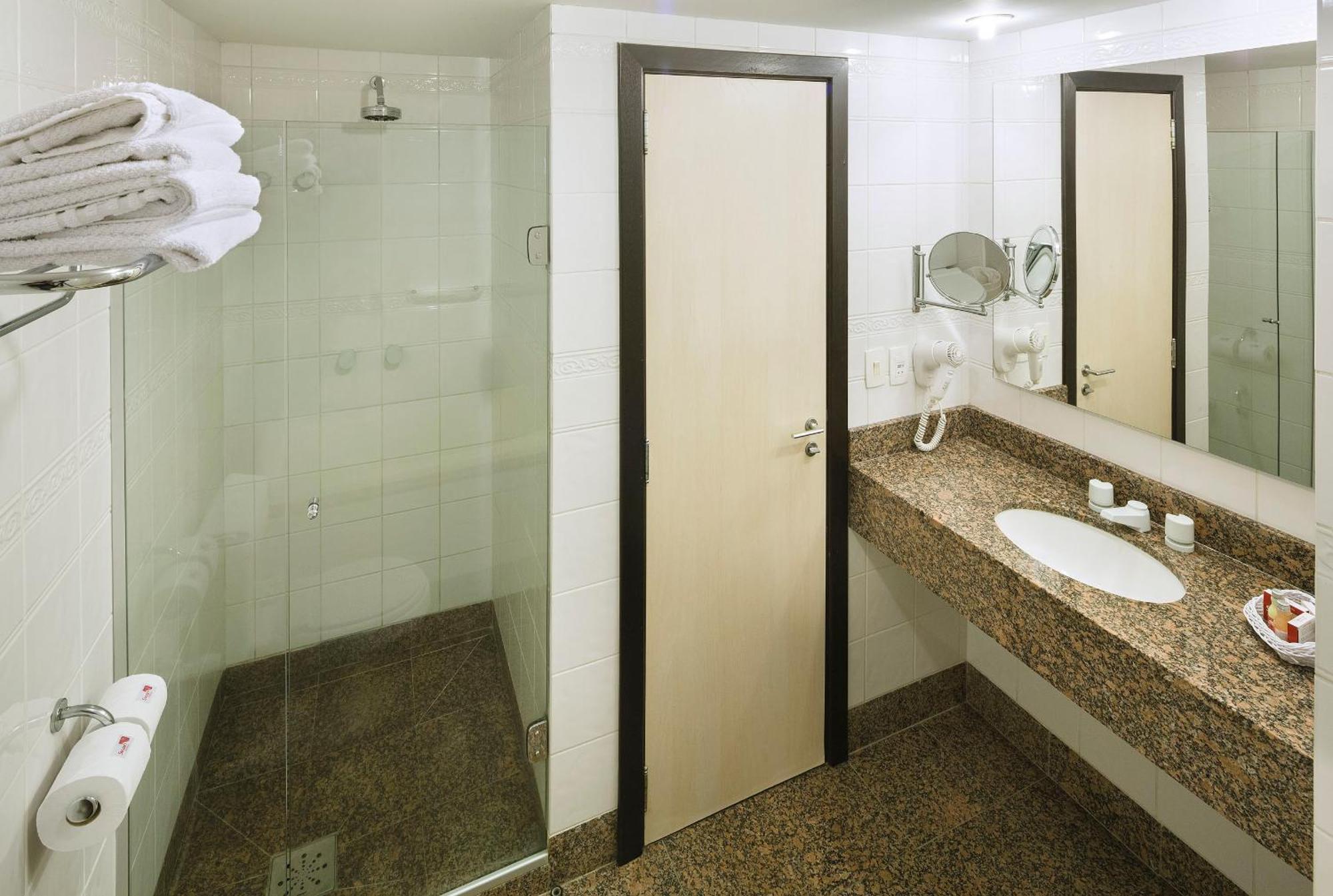 Quarto Duplo Standard