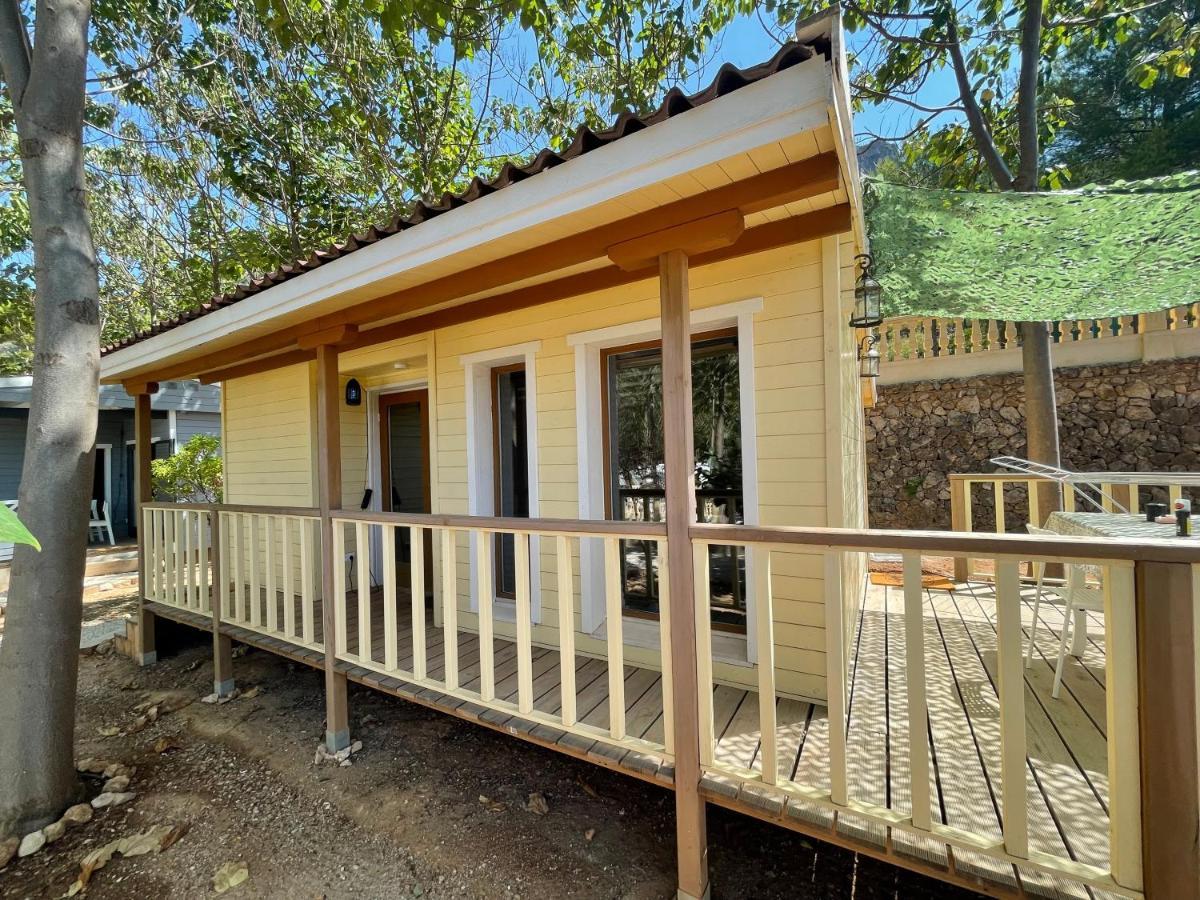 Deluxe Bungalow,1293097072:JPEG